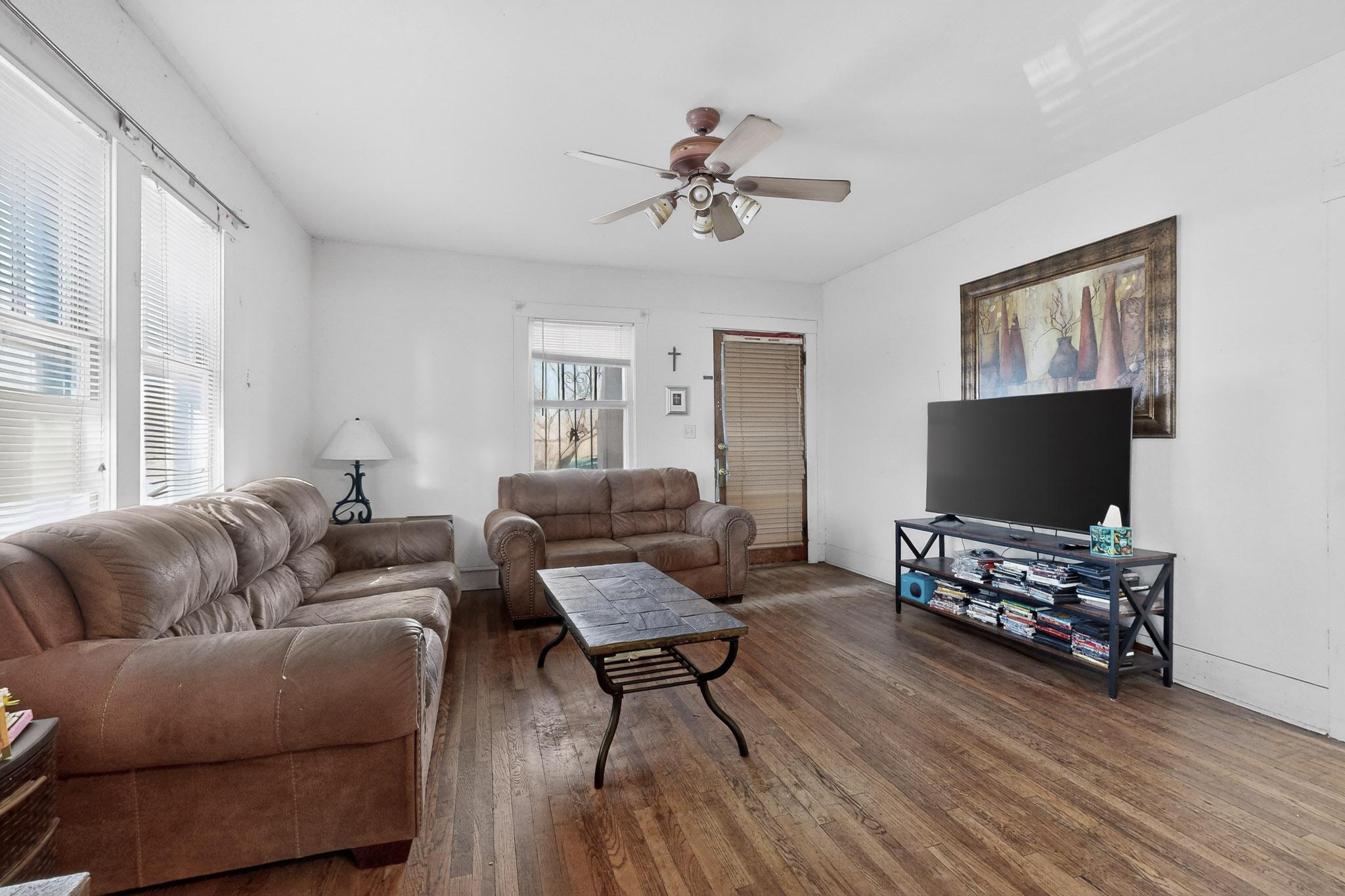1504 6th Street NW
