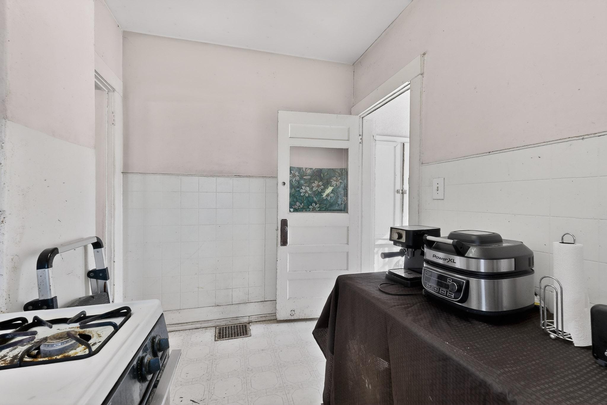 1504 6th Street NW