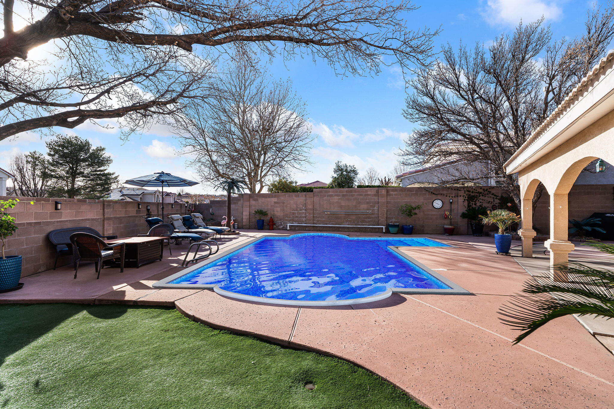 8101 Rancho Lago Court NW