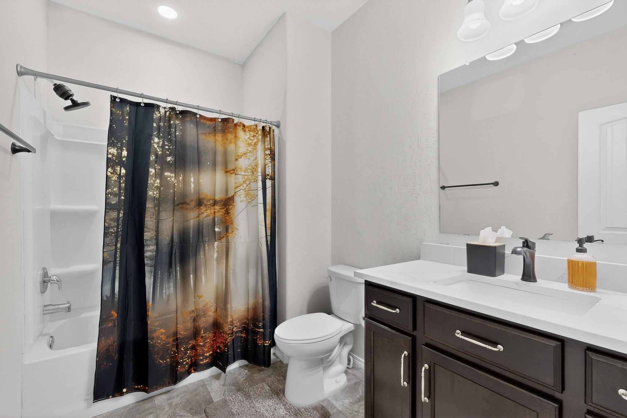 3517 Llano Vista Loop NE