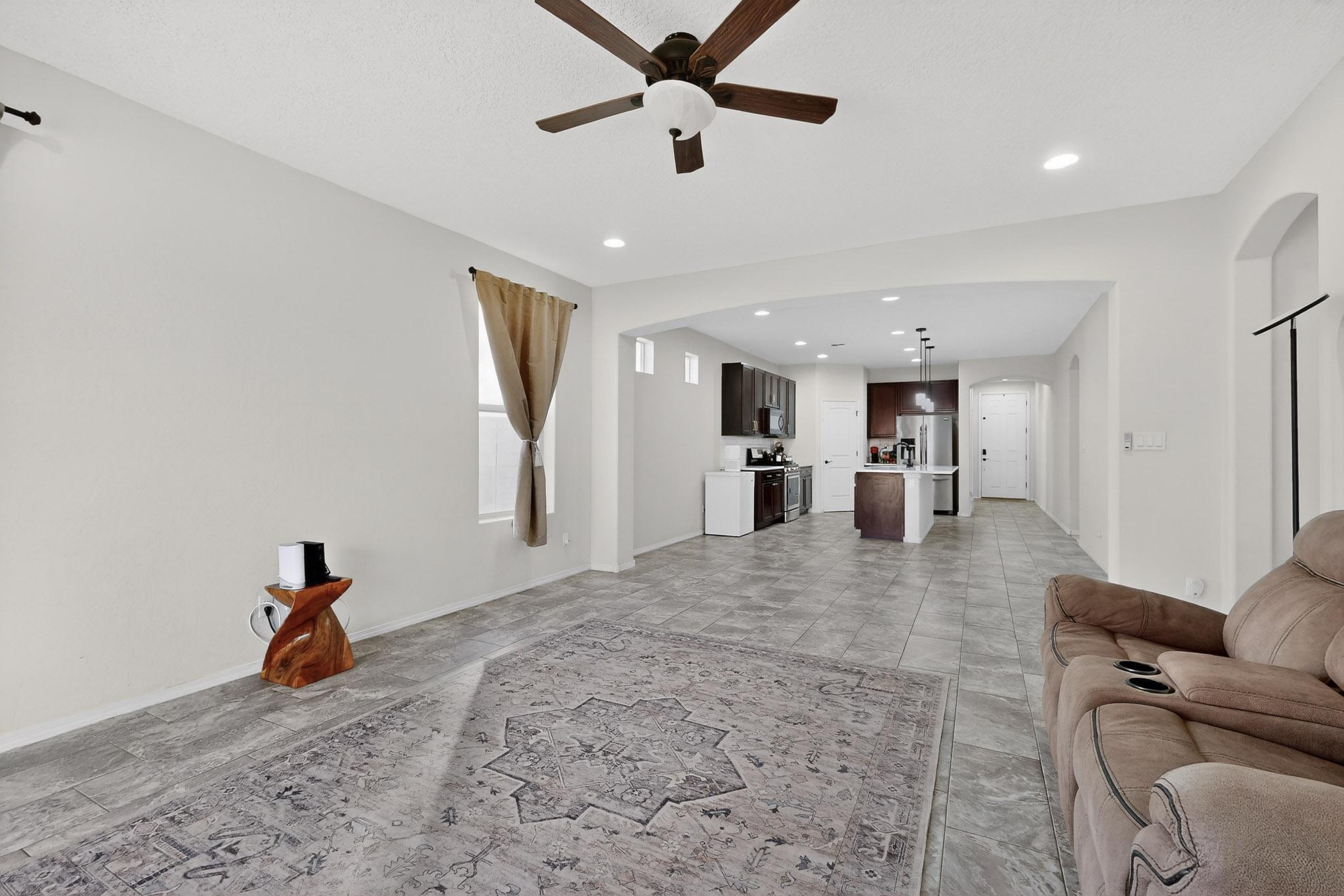 3517 Llano Vista Loop NE