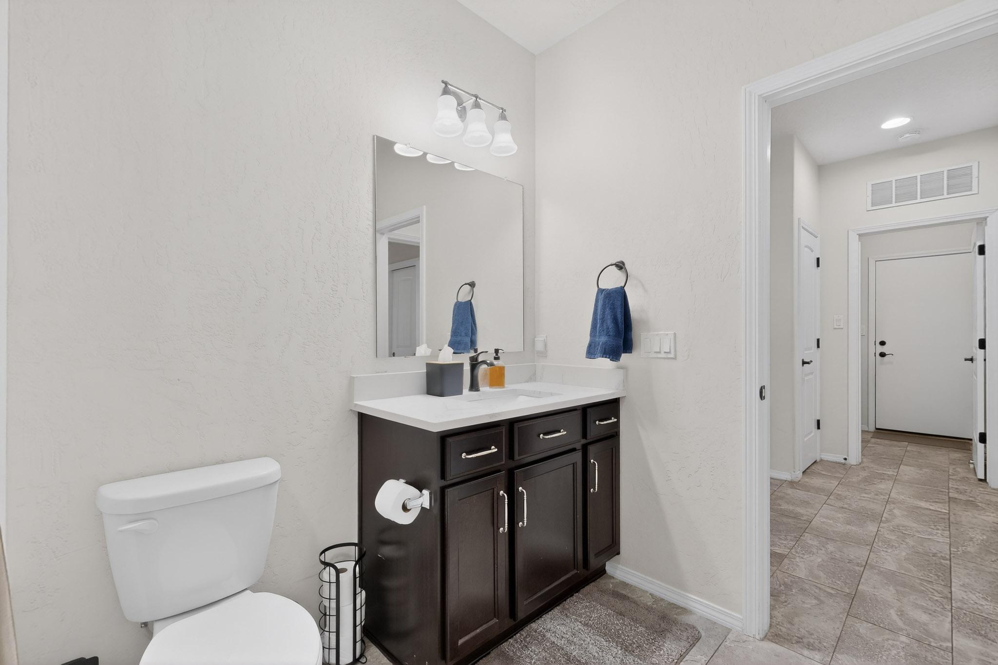 3517 Llano Vista Loop NE