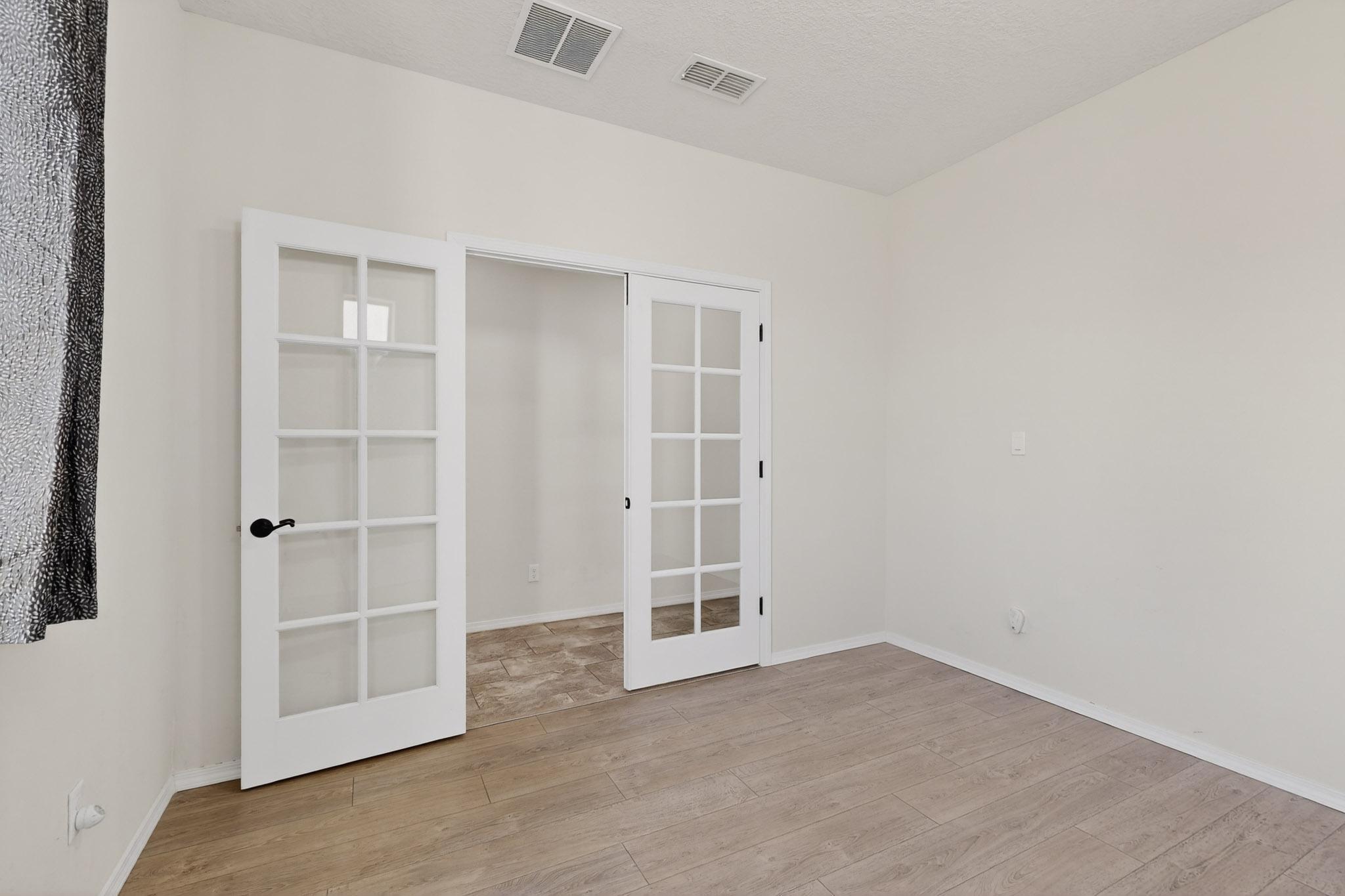 3517 Llano Vista Loop NE