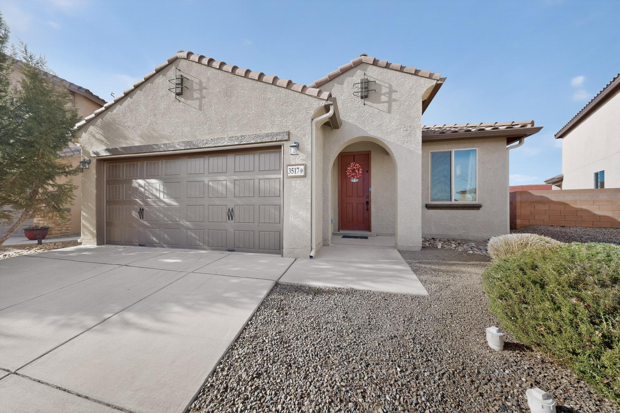 3517 Llano Vista Loop NE