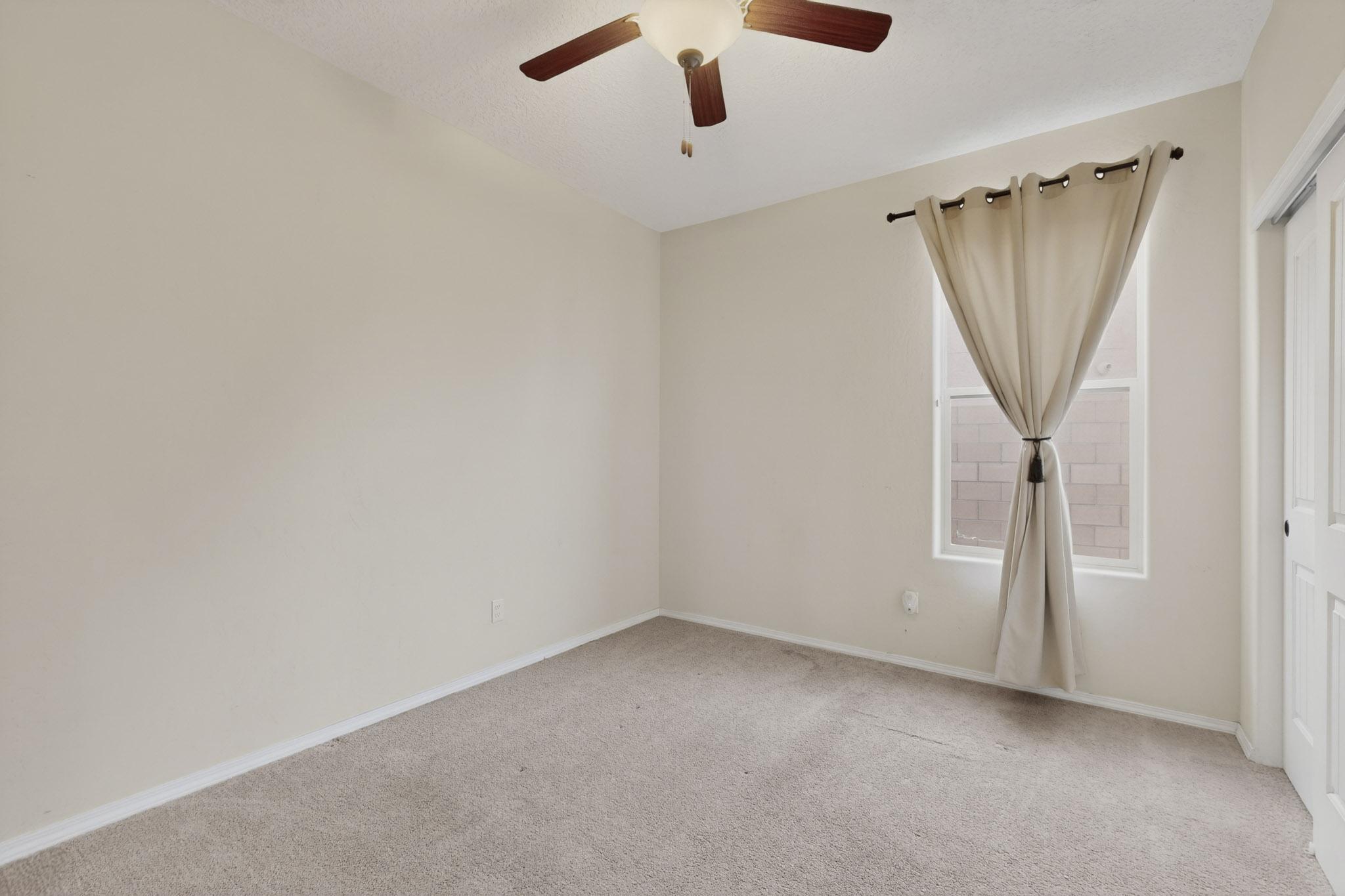 3517 Llano Vista Loop NE