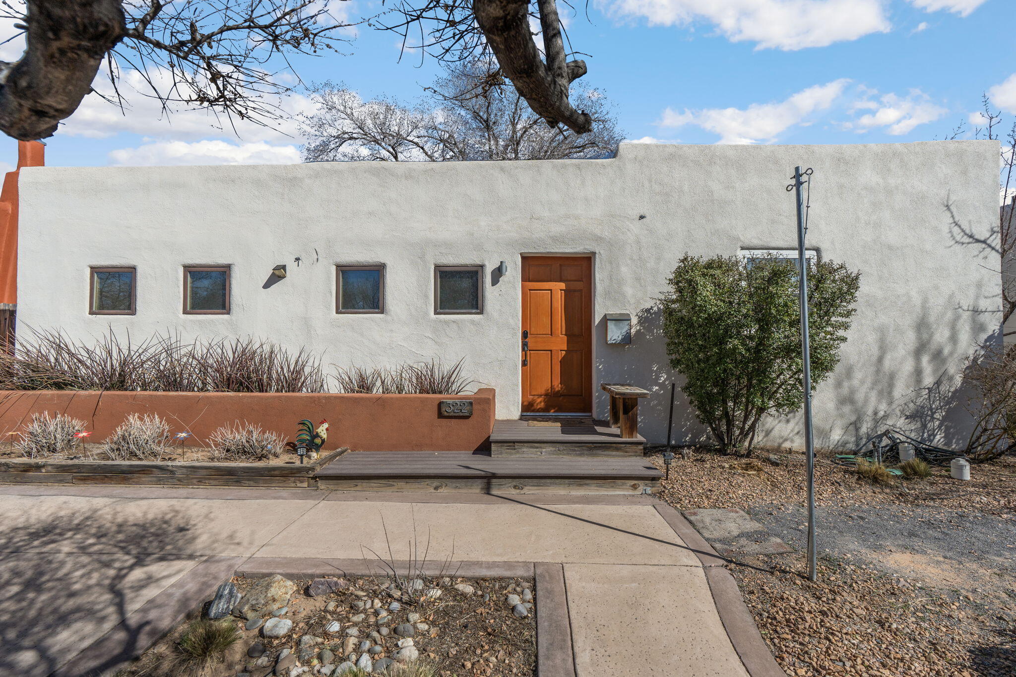 322 AMHERST Drive SE