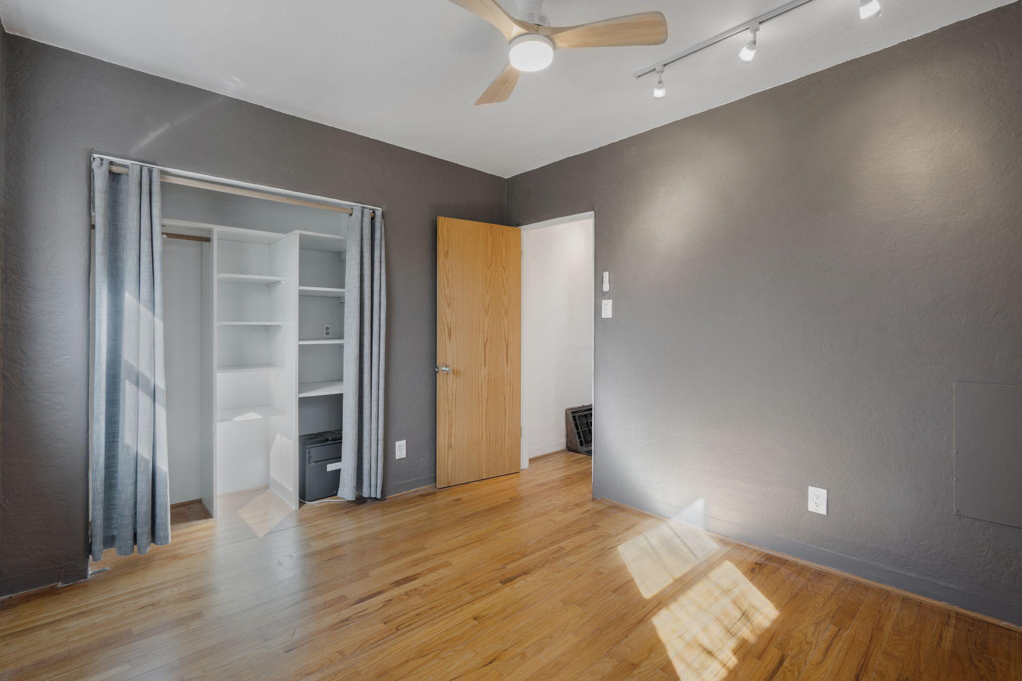 322 AMHERST Drive SE