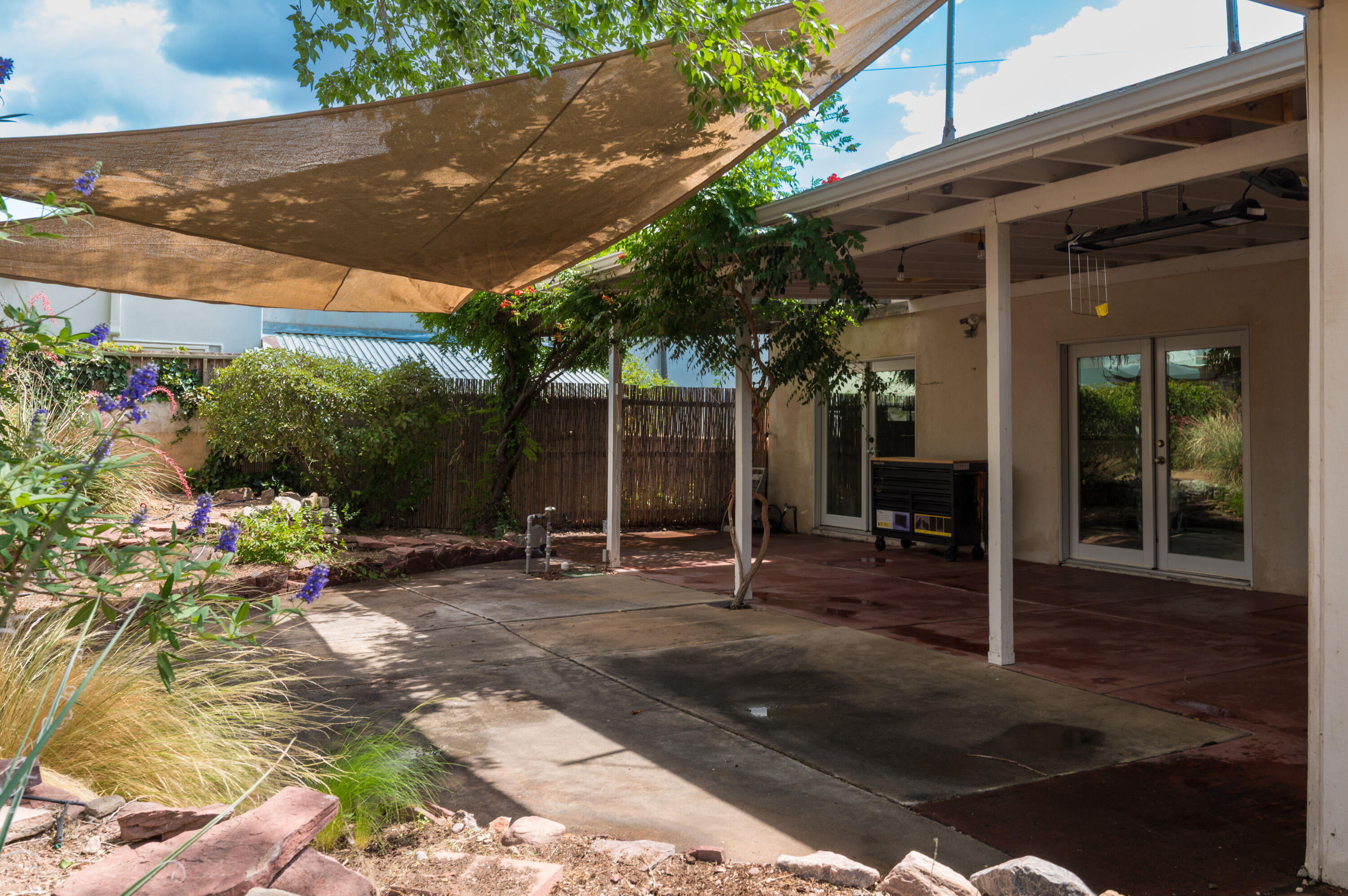 322 AMHERST Drive SE