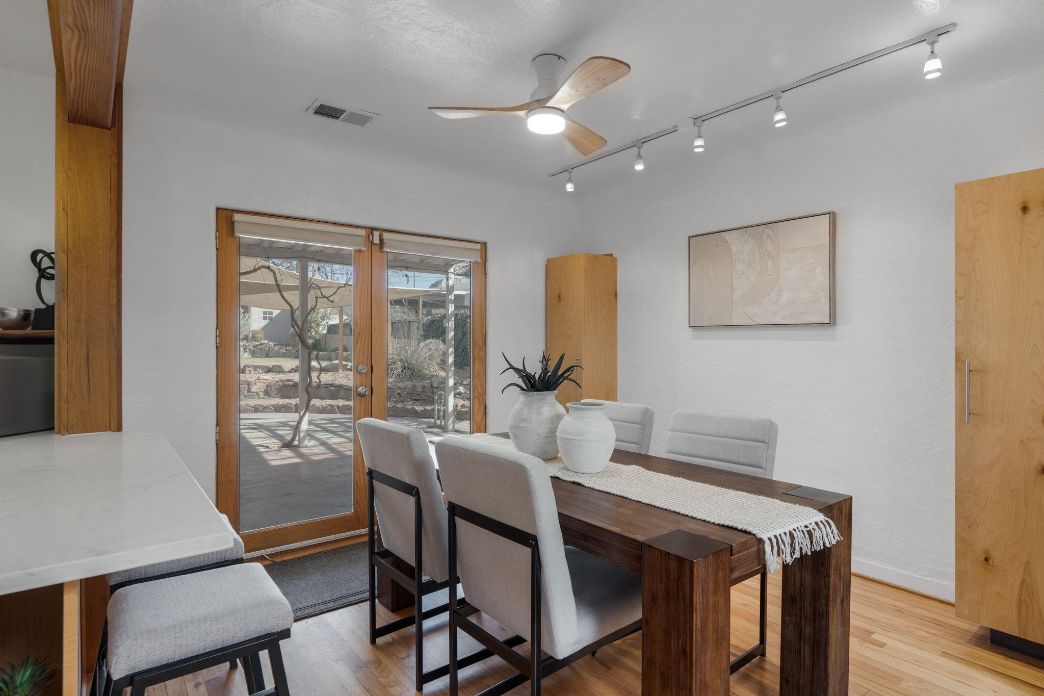 322 AMHERST Drive SE