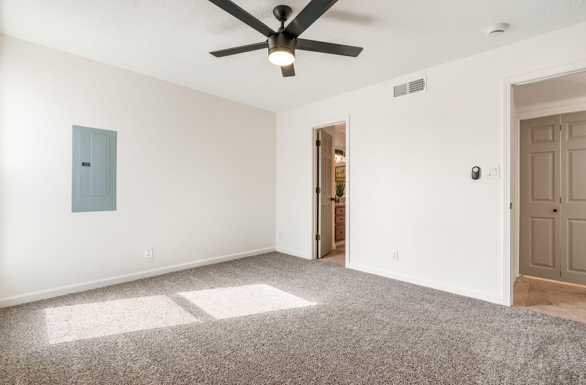 8417 Racheleigh Road NE