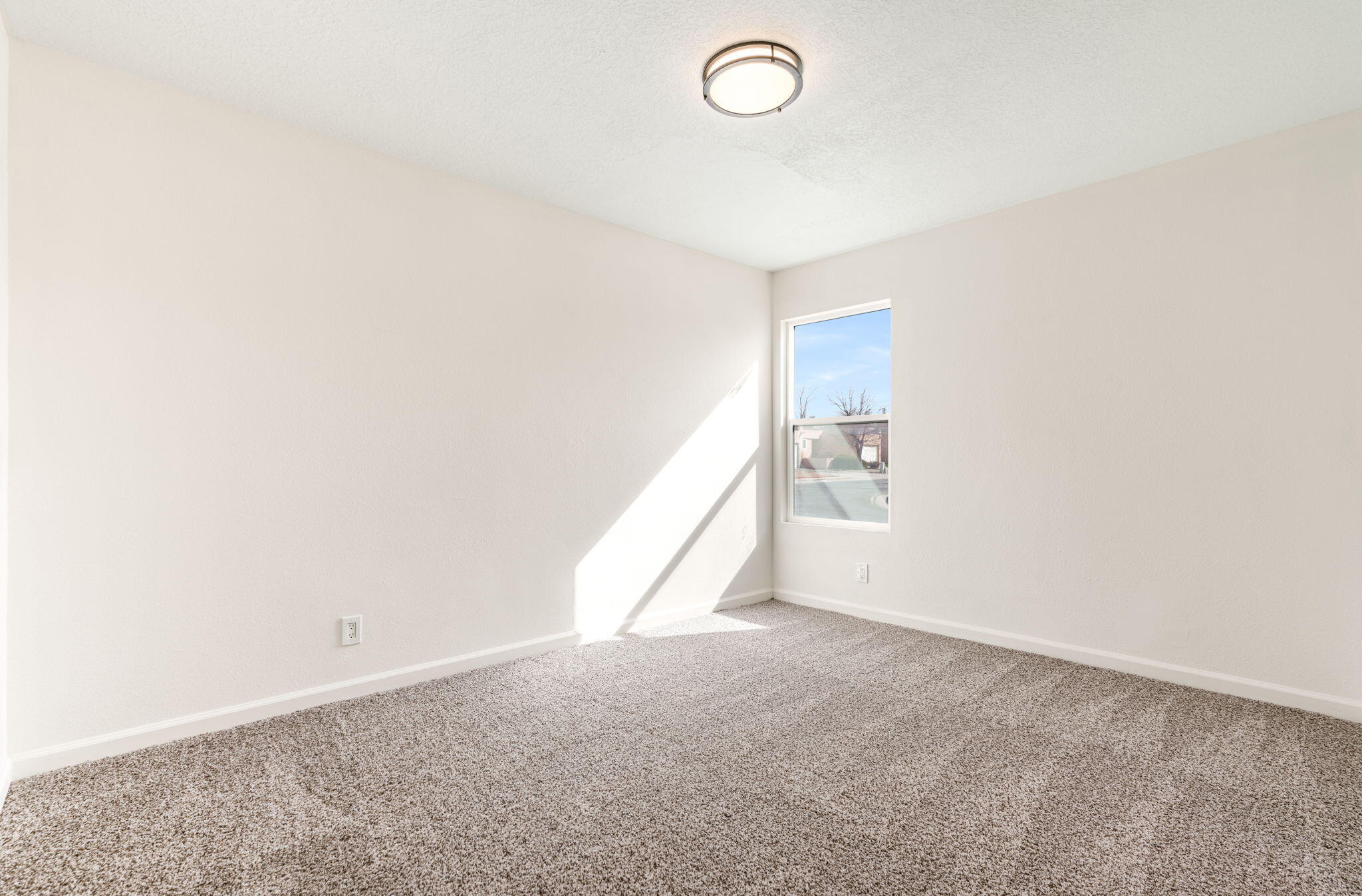 8417 Racheleigh Road NE