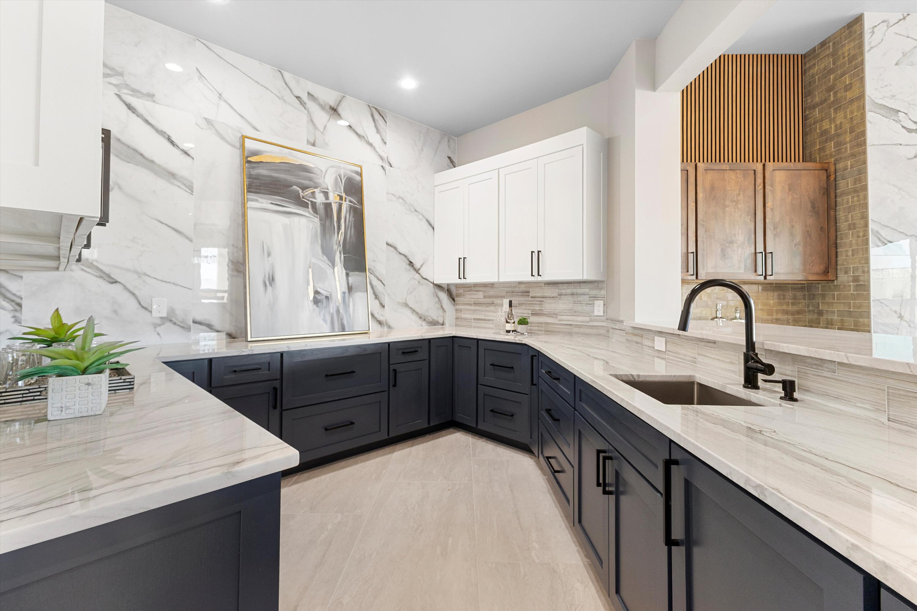 6608 Petirrojo Road NW