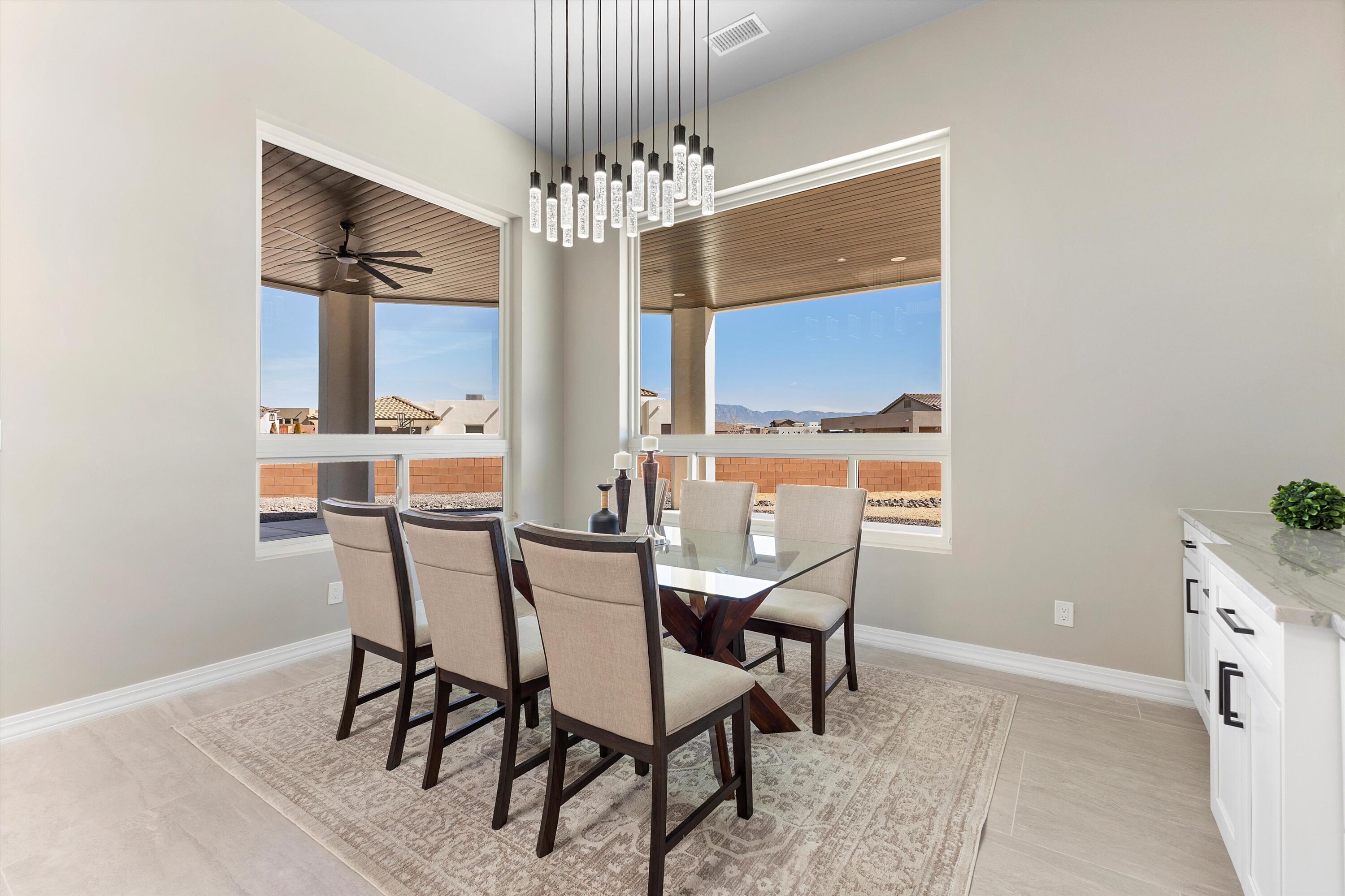 6608 Petirrojo Road NW