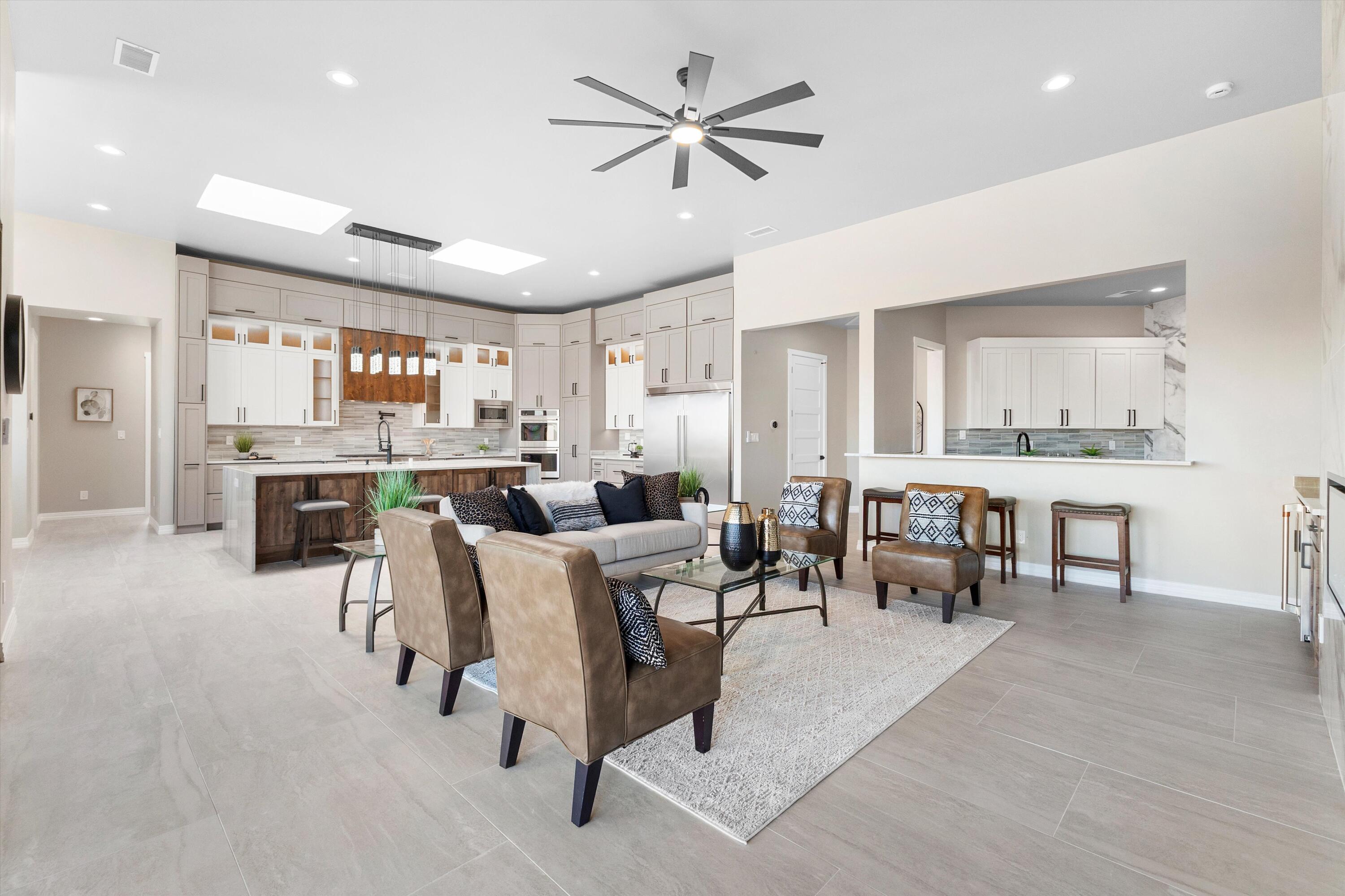 6608 Petirrojo Road NW