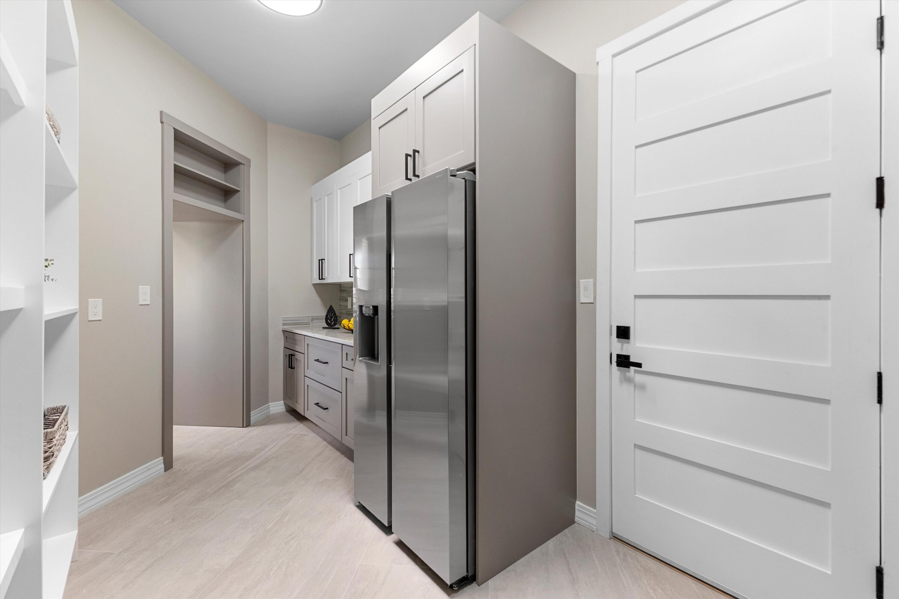 6608 Petirrojo Road NW