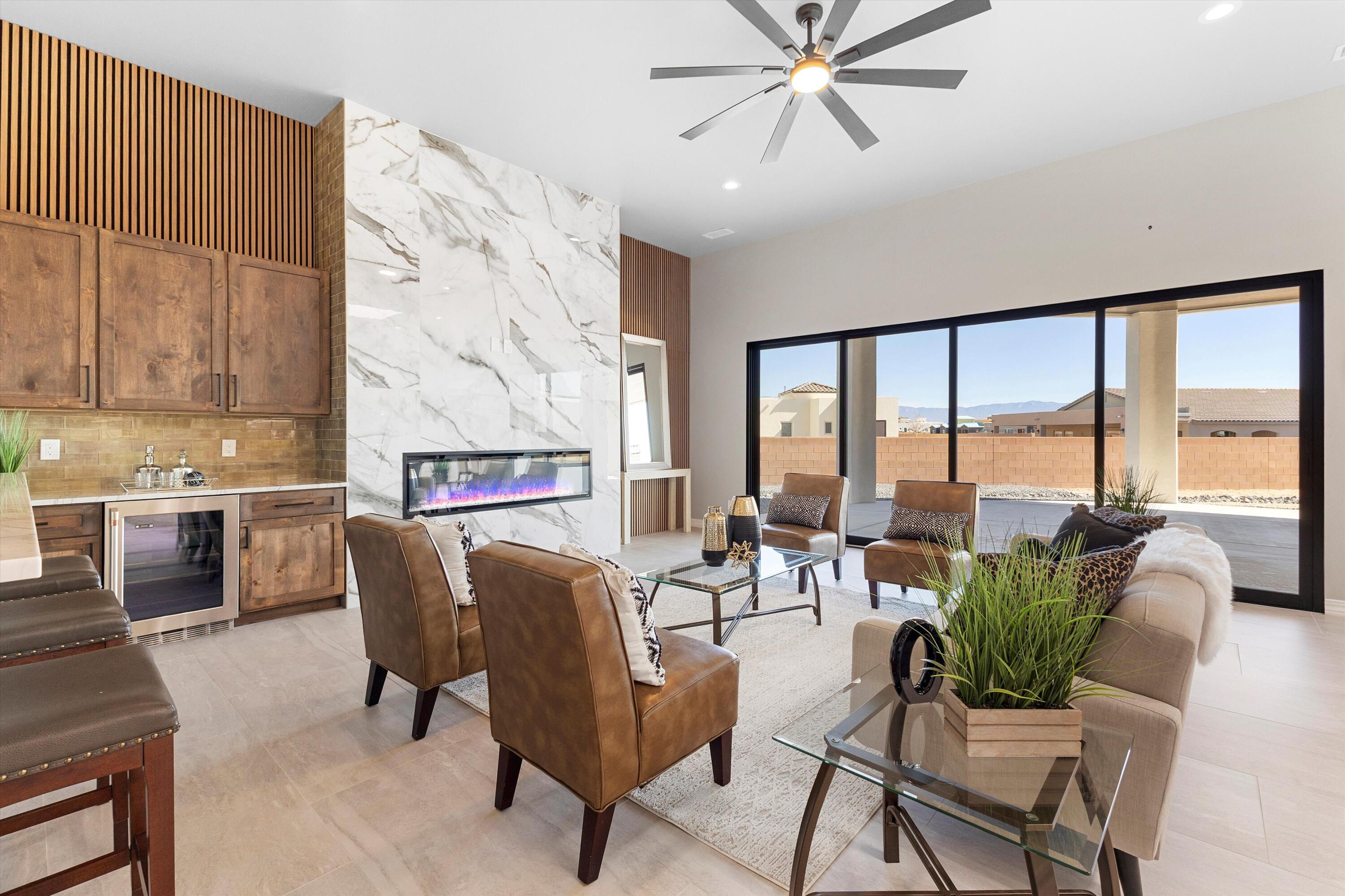 6608 Petirrojo Road NW