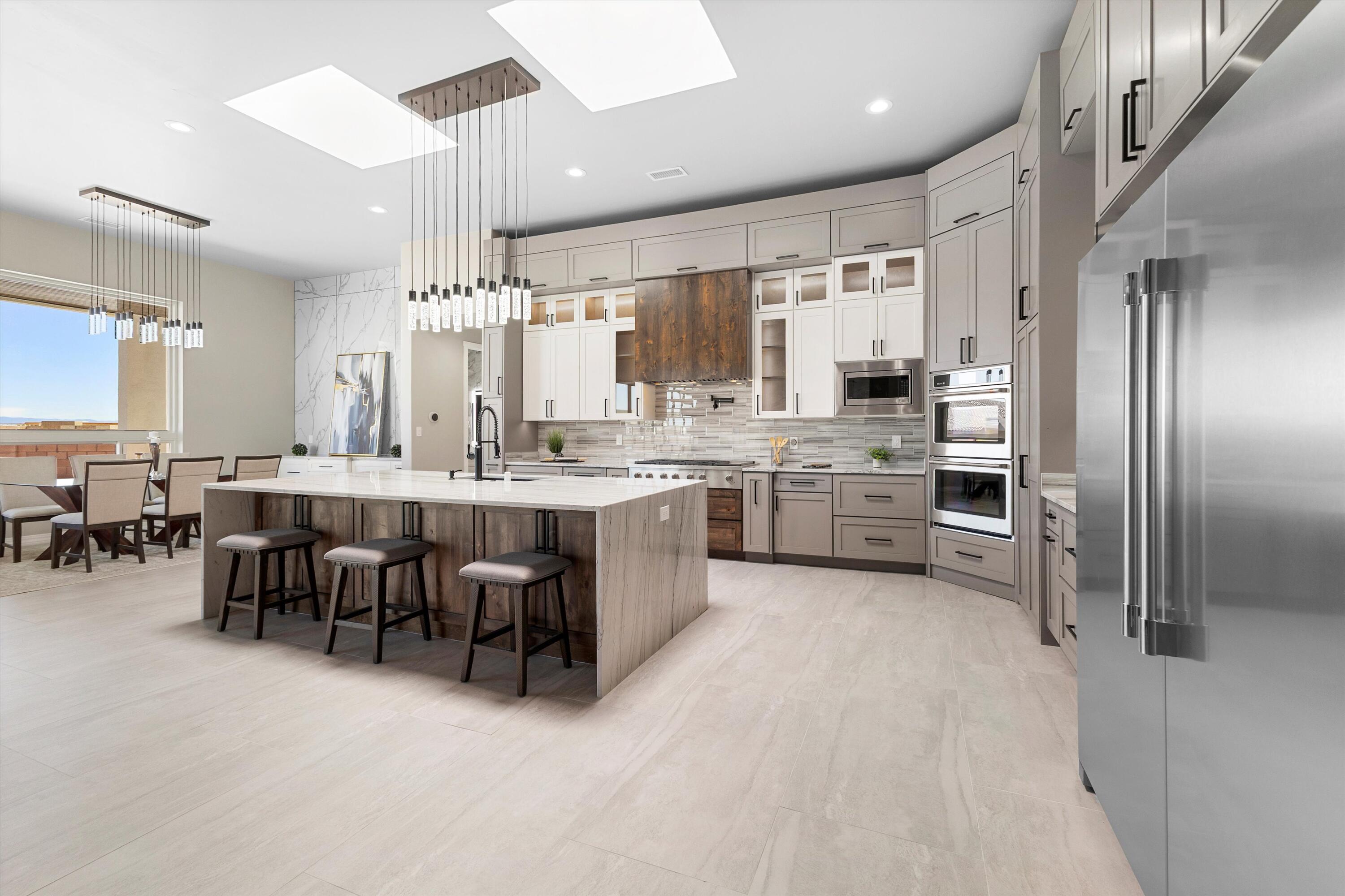 6608 Petirrojo Road NW