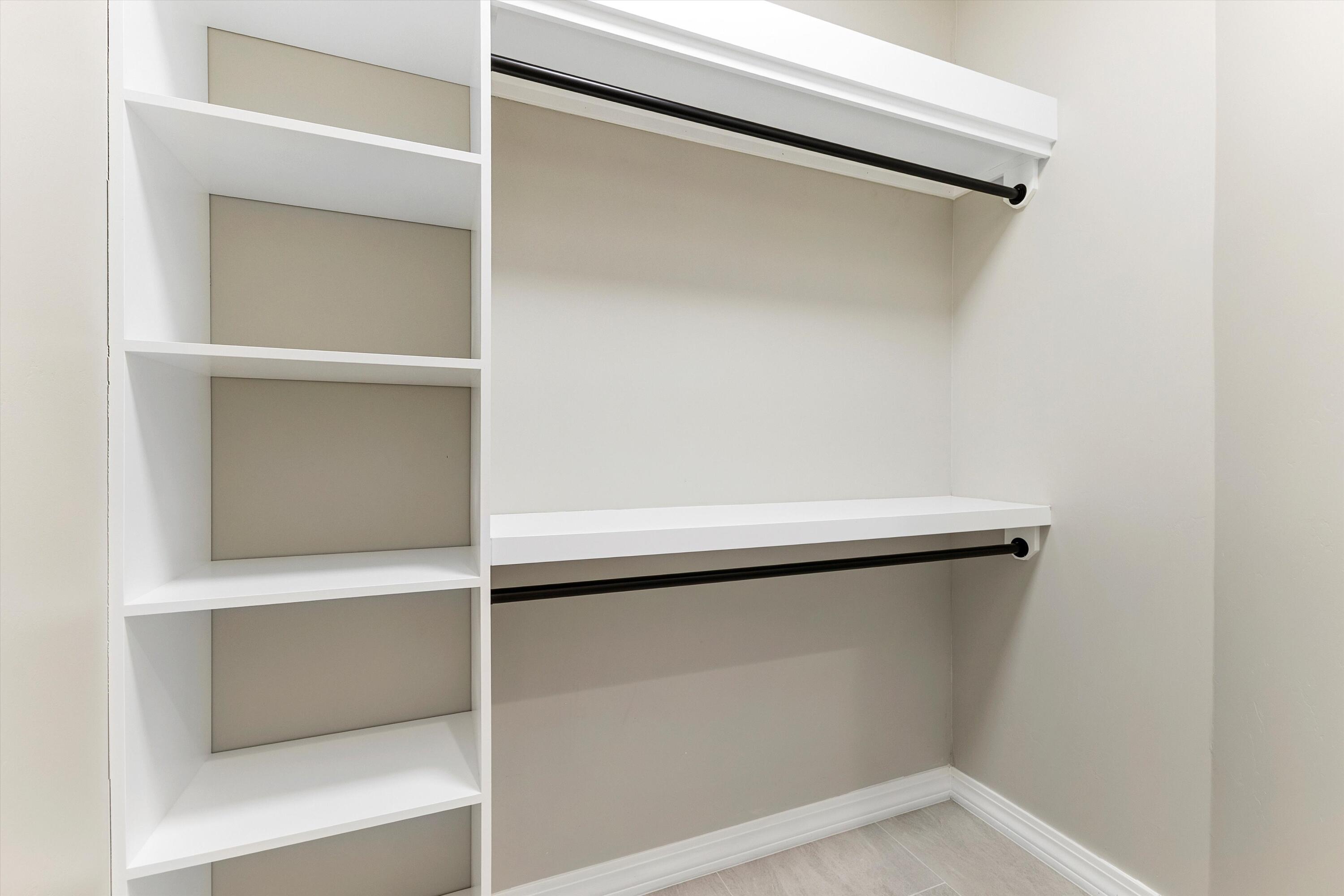 6608 Petirrojo Road NW