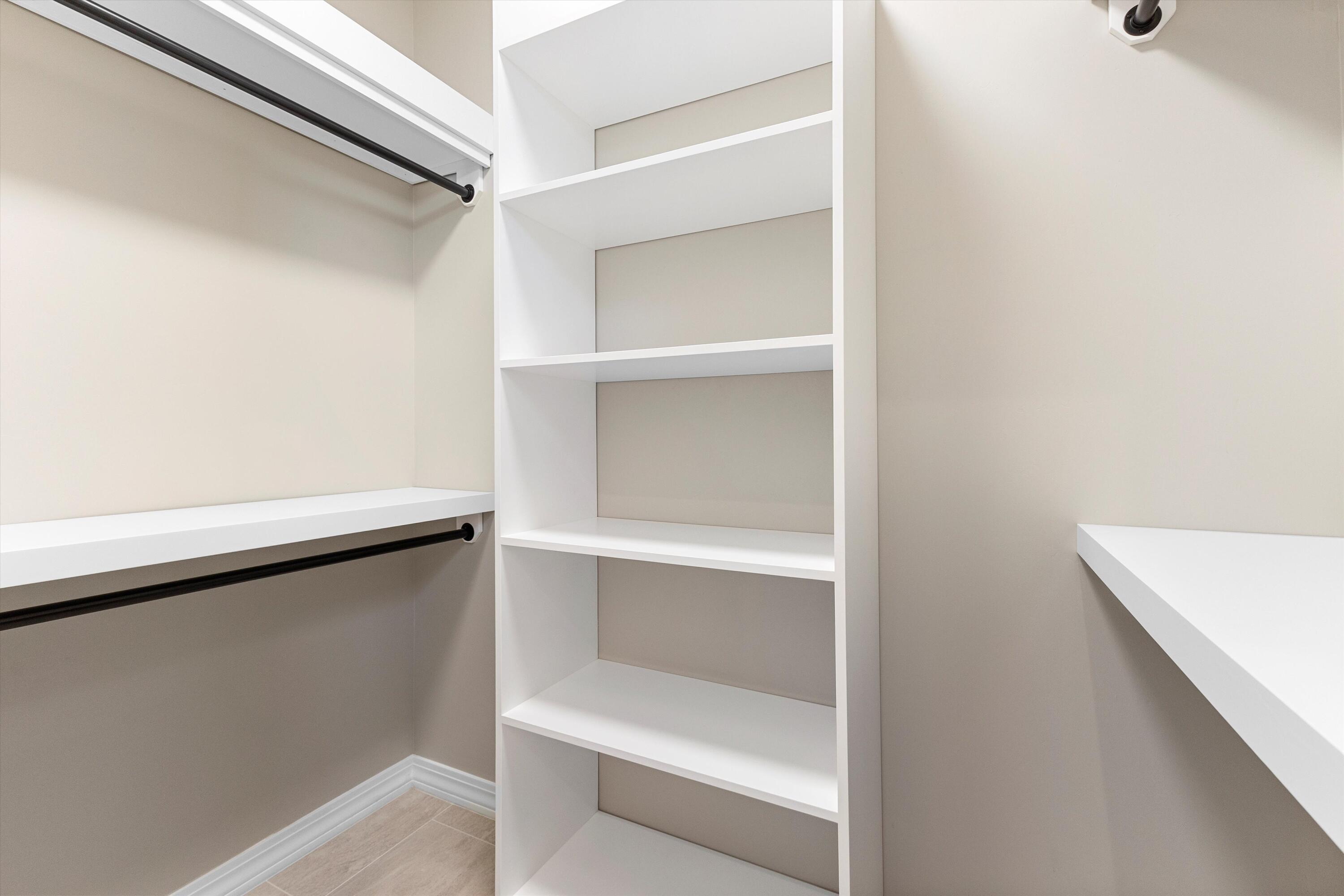 6608 Petirrojo Road NW