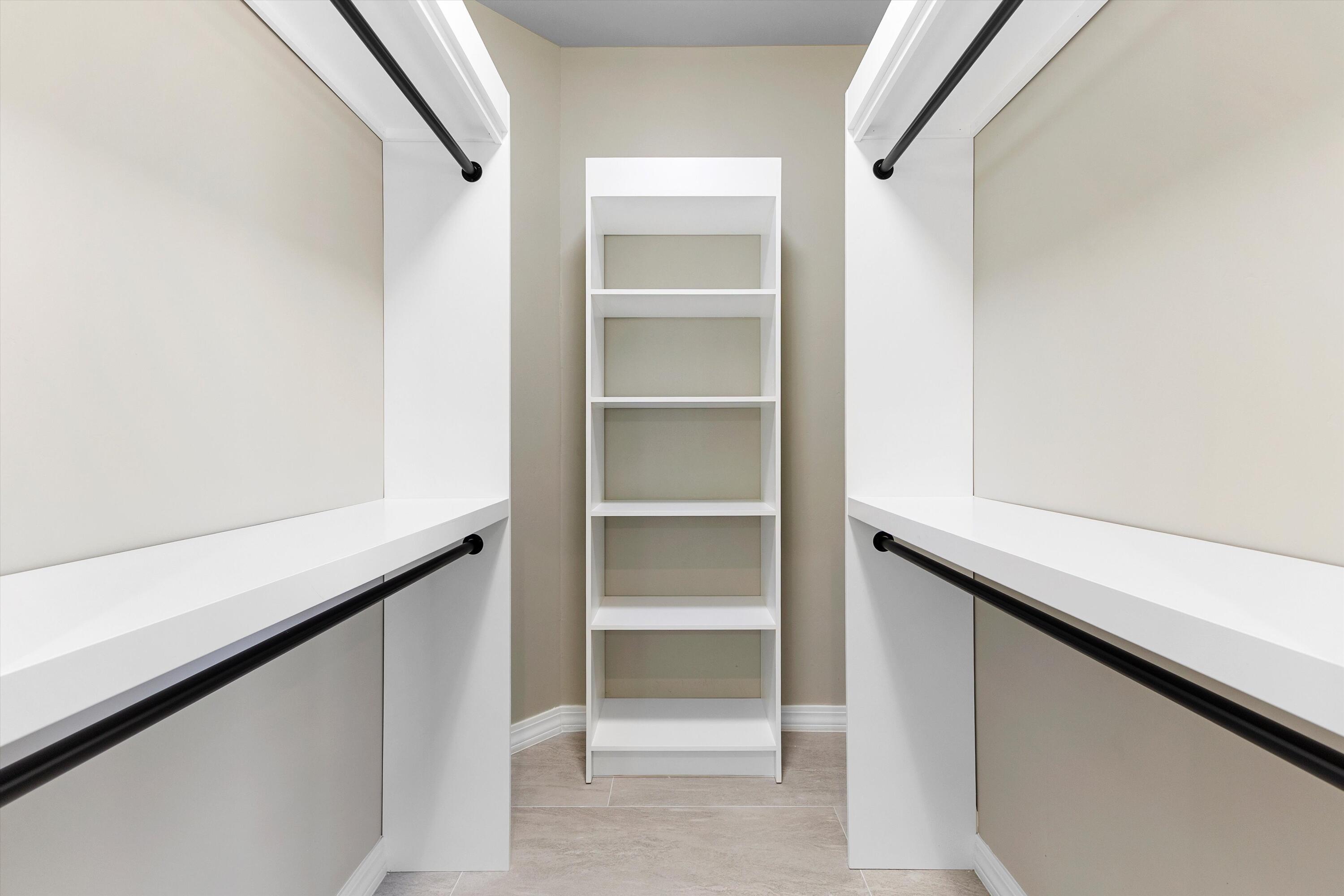 6608 Petirrojo Road NW