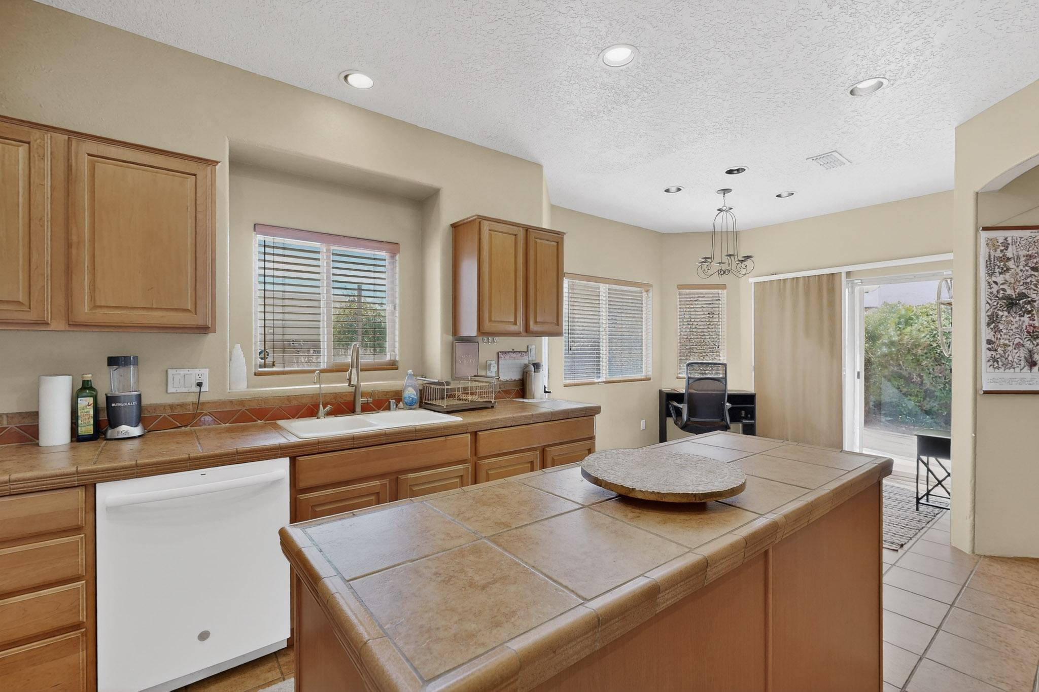 4024 Arapahoe Avenue NW