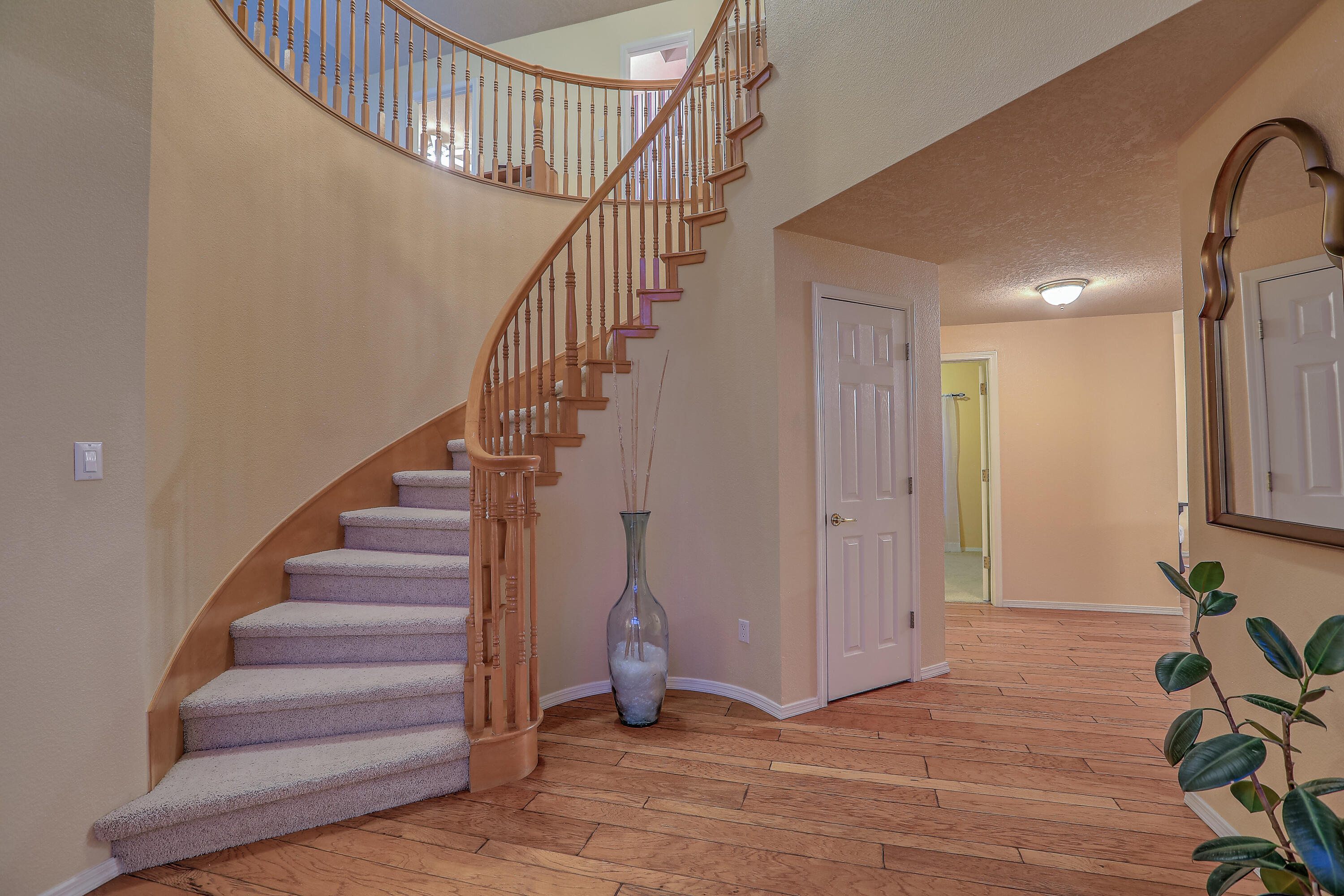 8305 Calle Soquelle NE