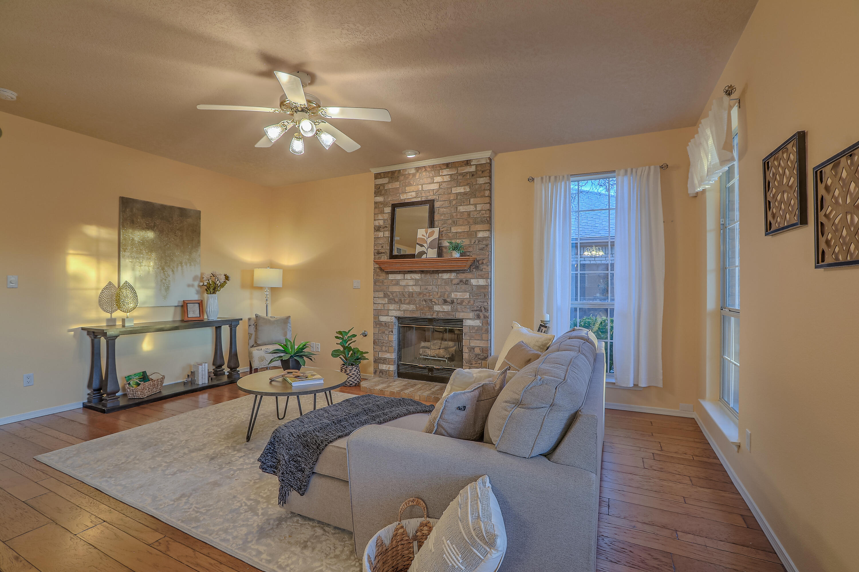 8305 Calle Soquelle NE