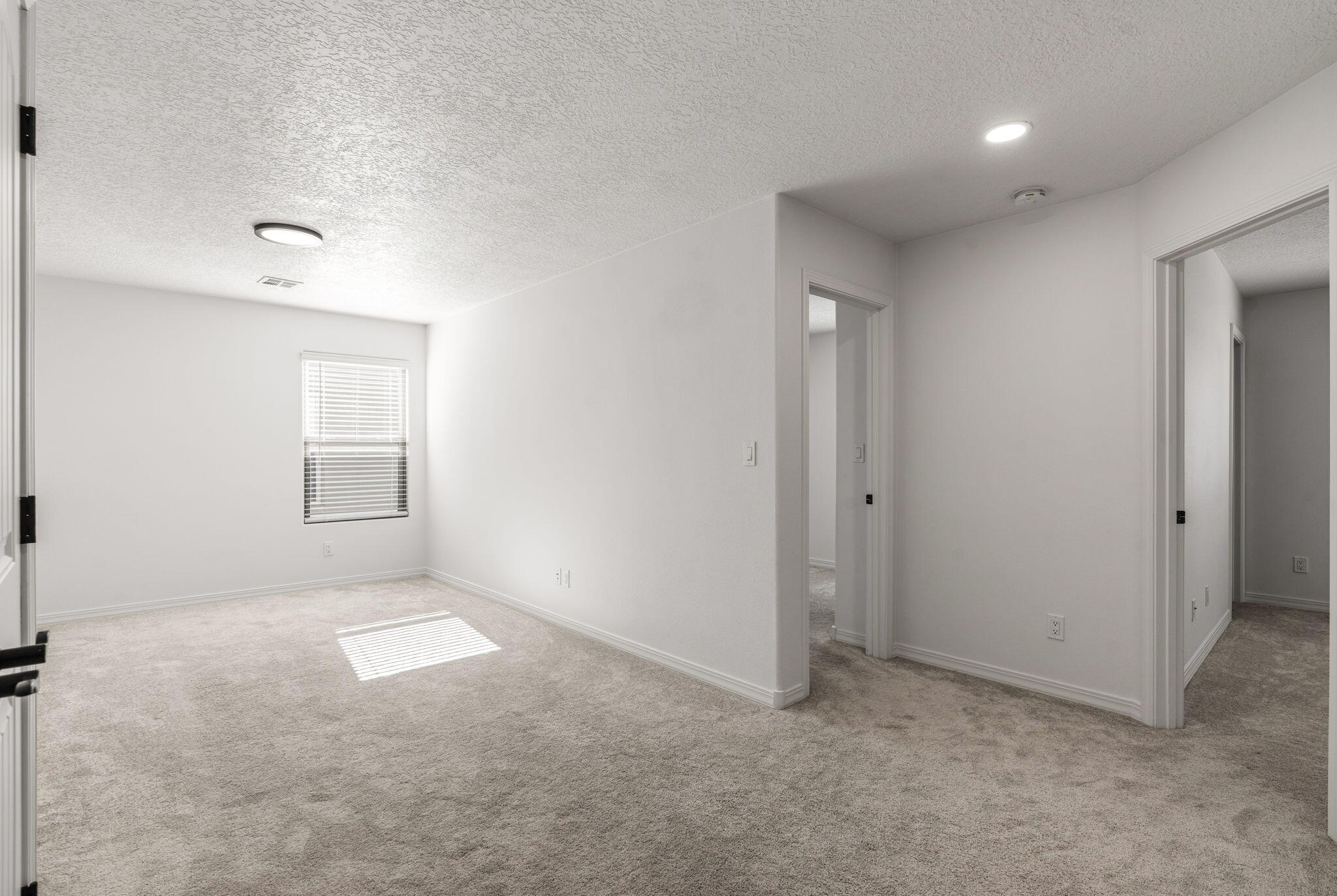 5765 Cosmo Court NE