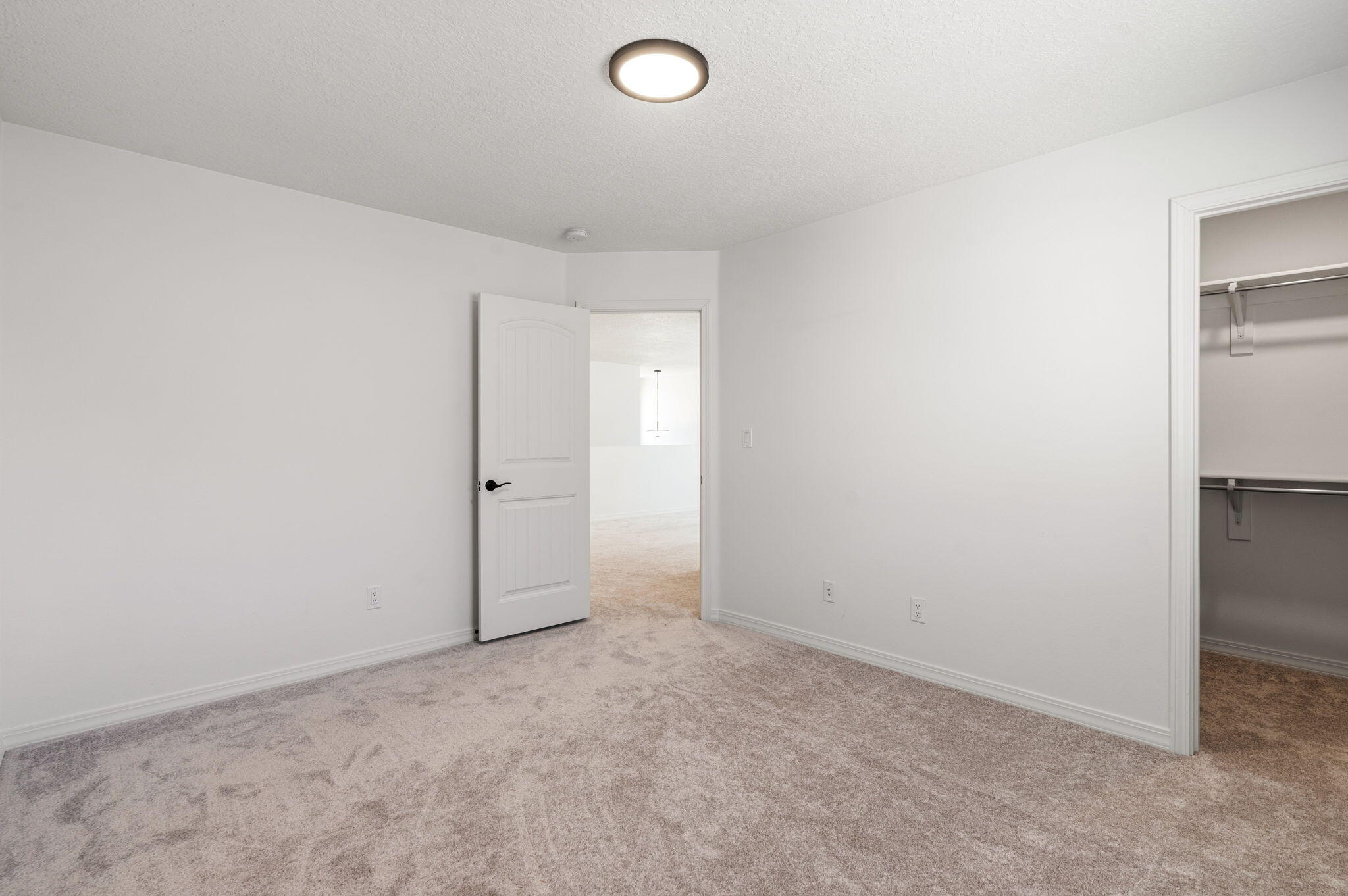 5765 Cosmo Court NE