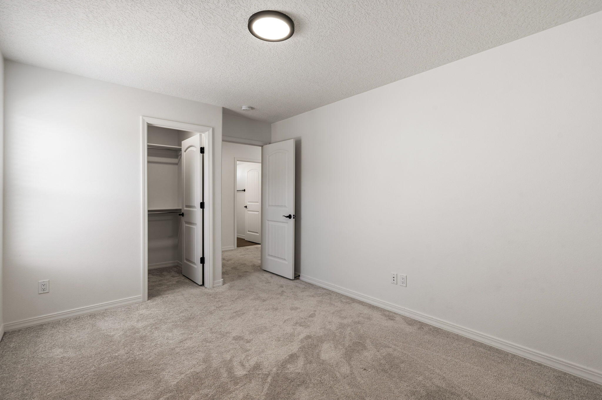 5765 Cosmo Court NE