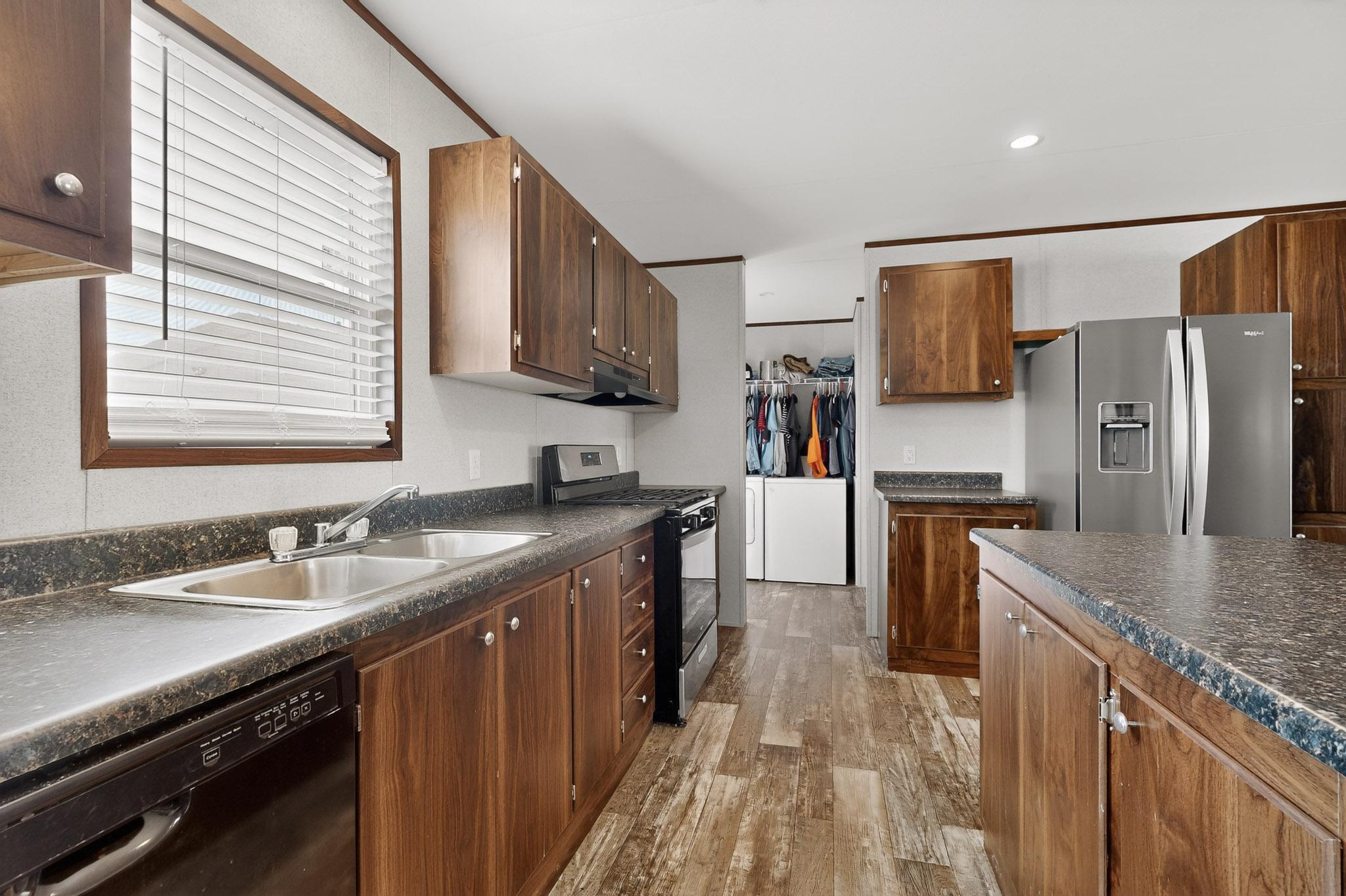 1117 W Delgado Avenue