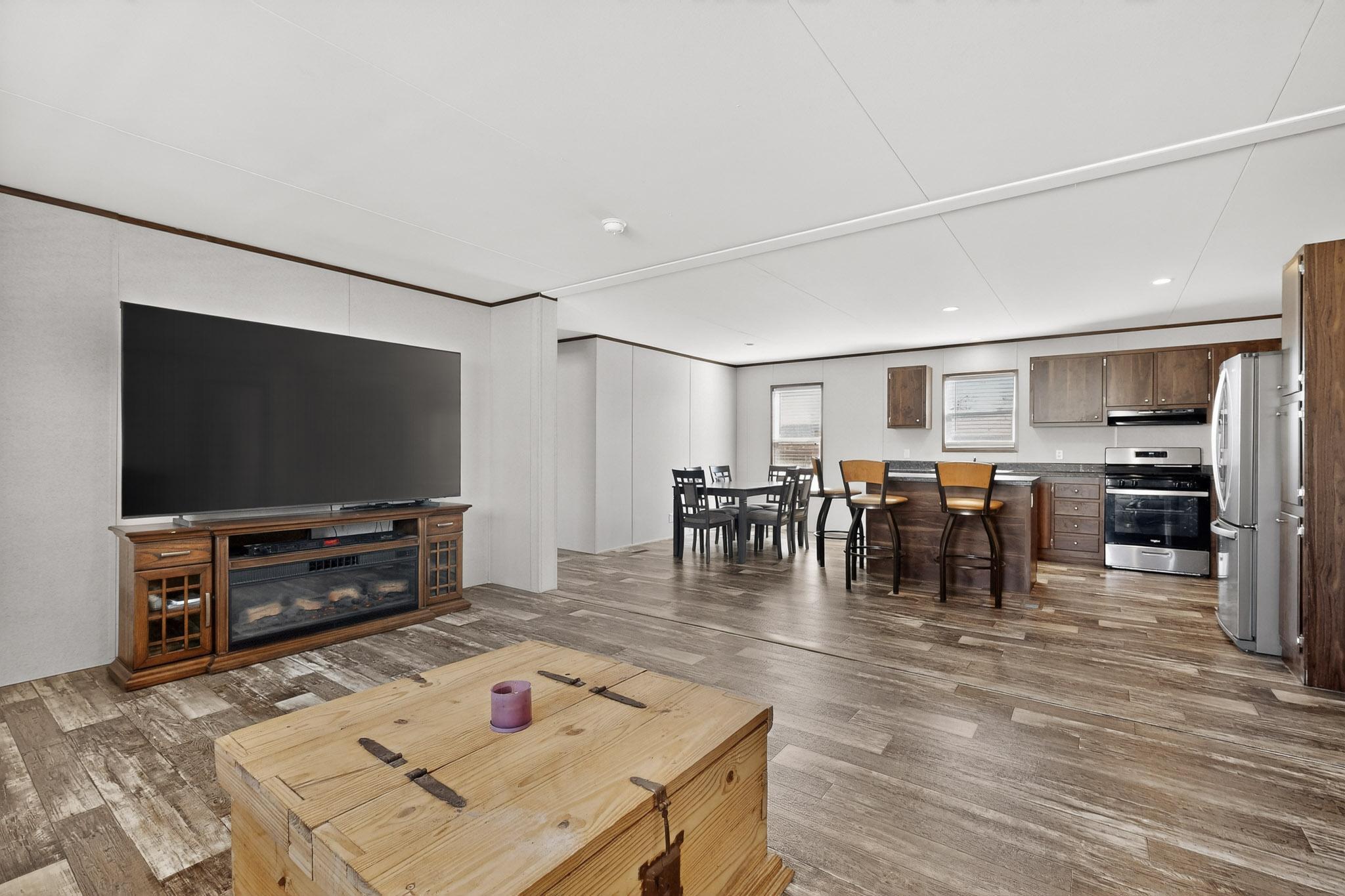 1117 W Delgado Avenue