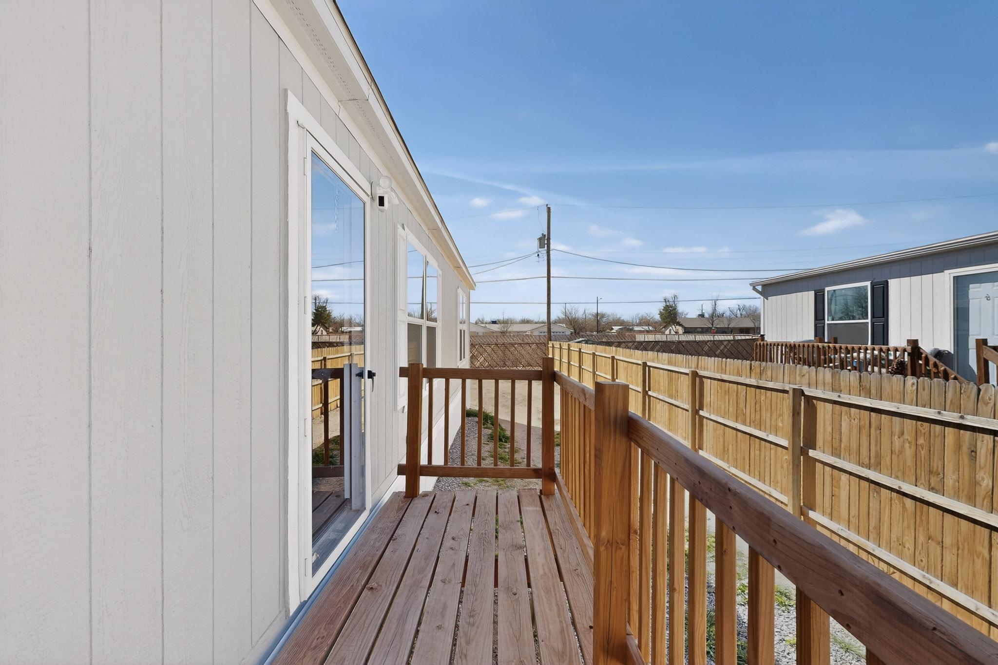 1117 W Delgado Avenue