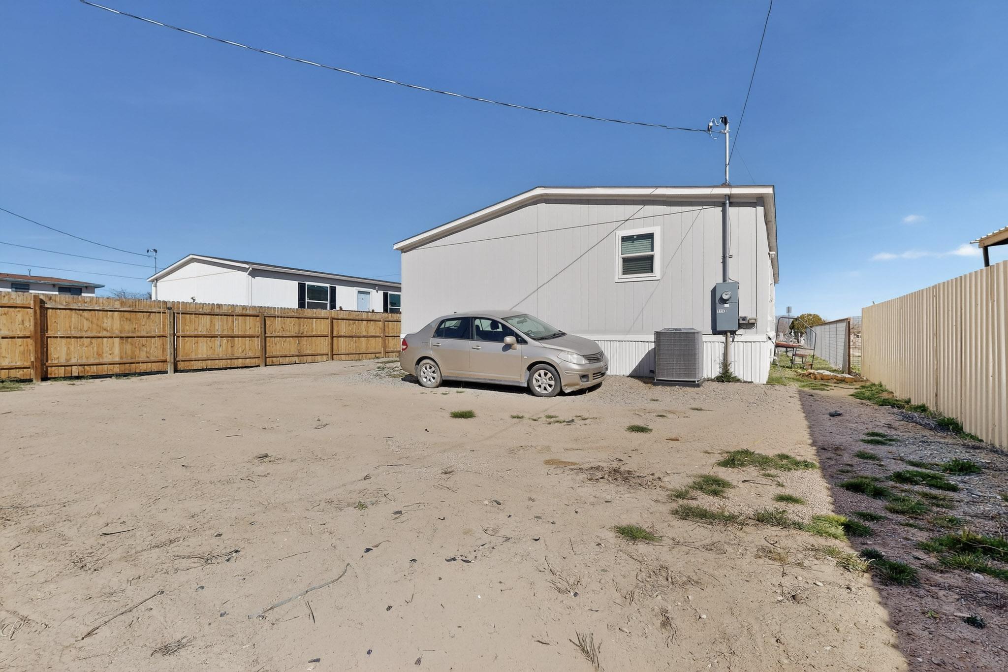 1117 W Delgado Avenue