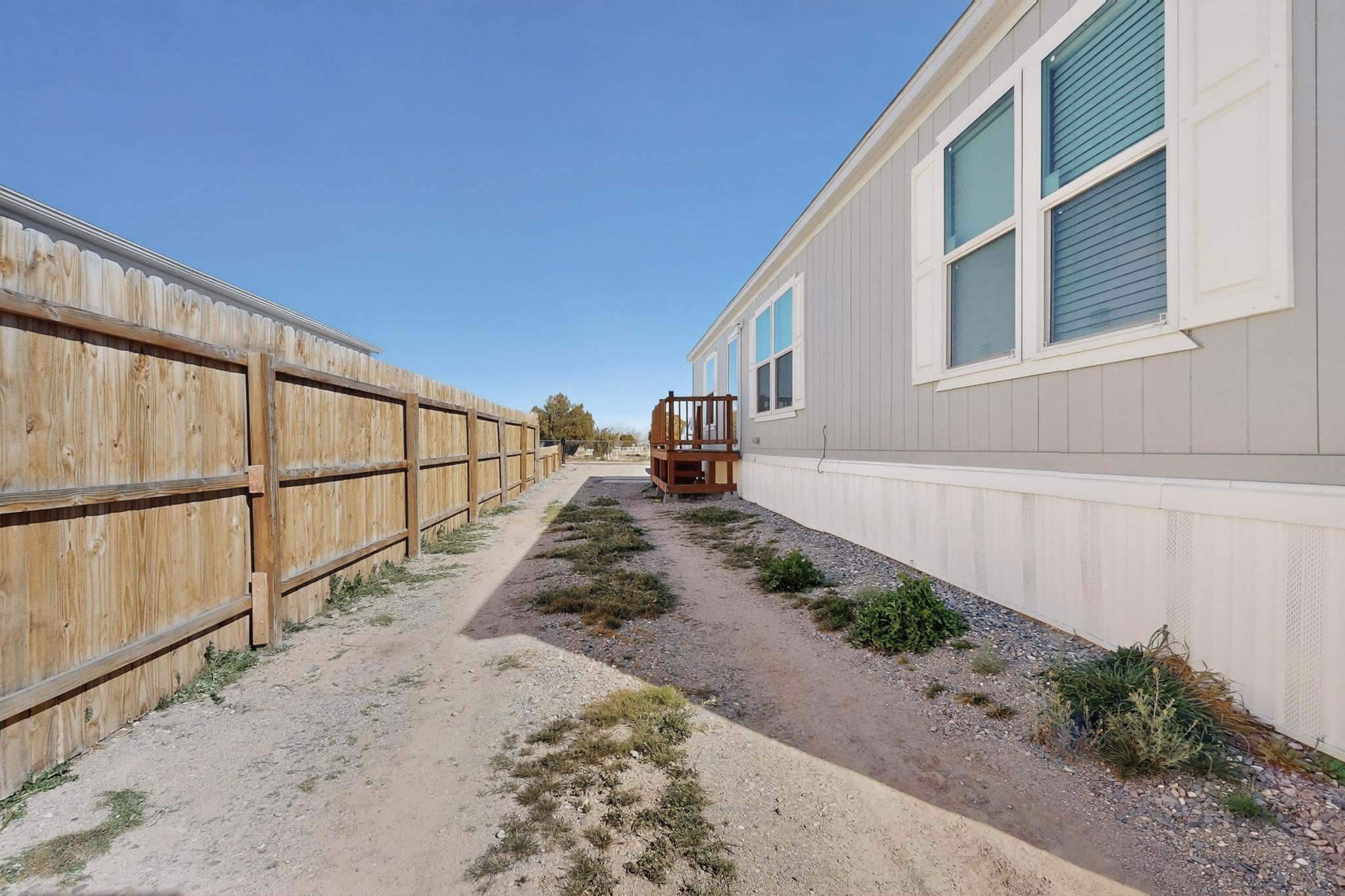 1117 W Delgado Avenue