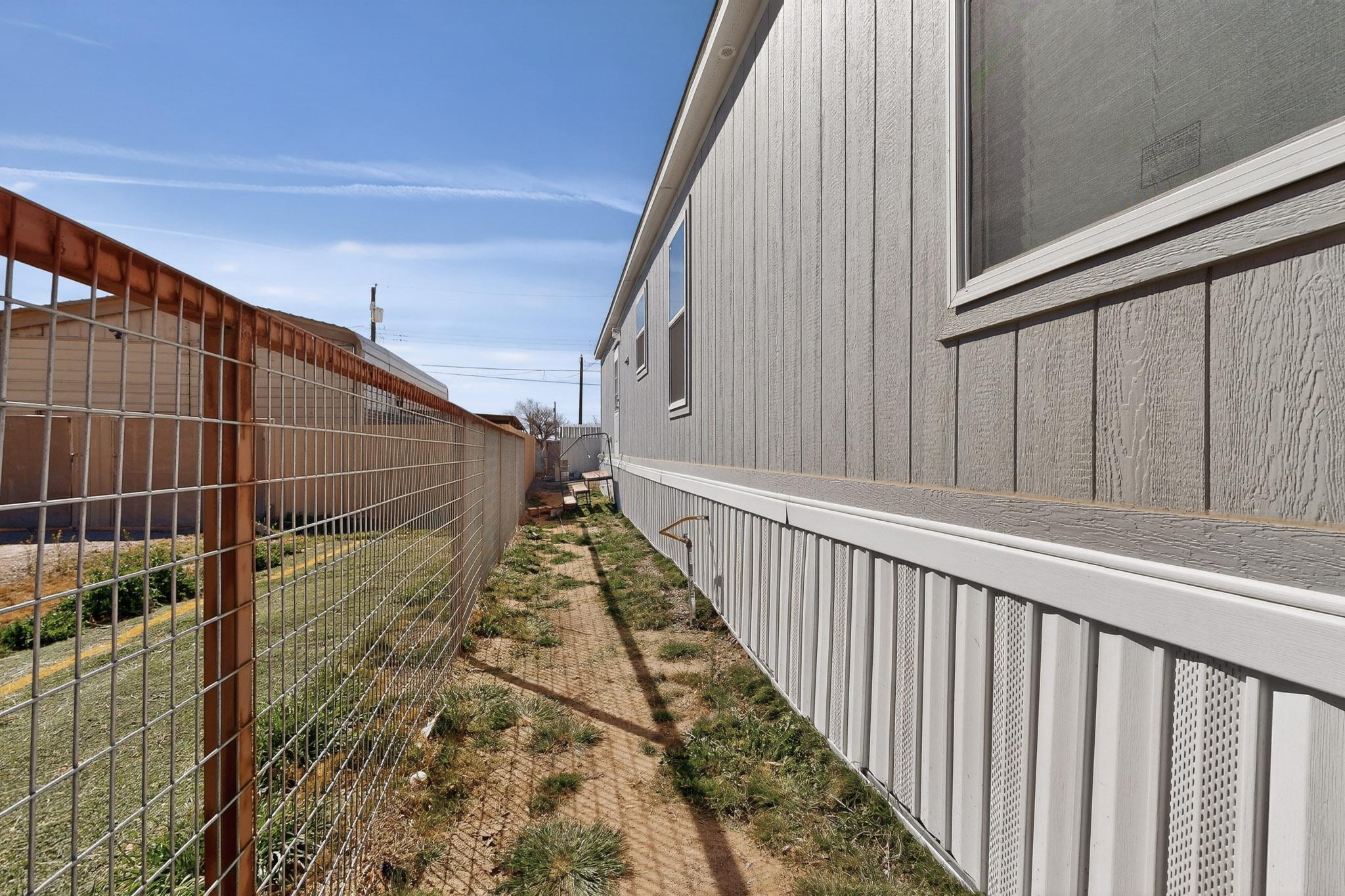 1117 W Delgado Avenue