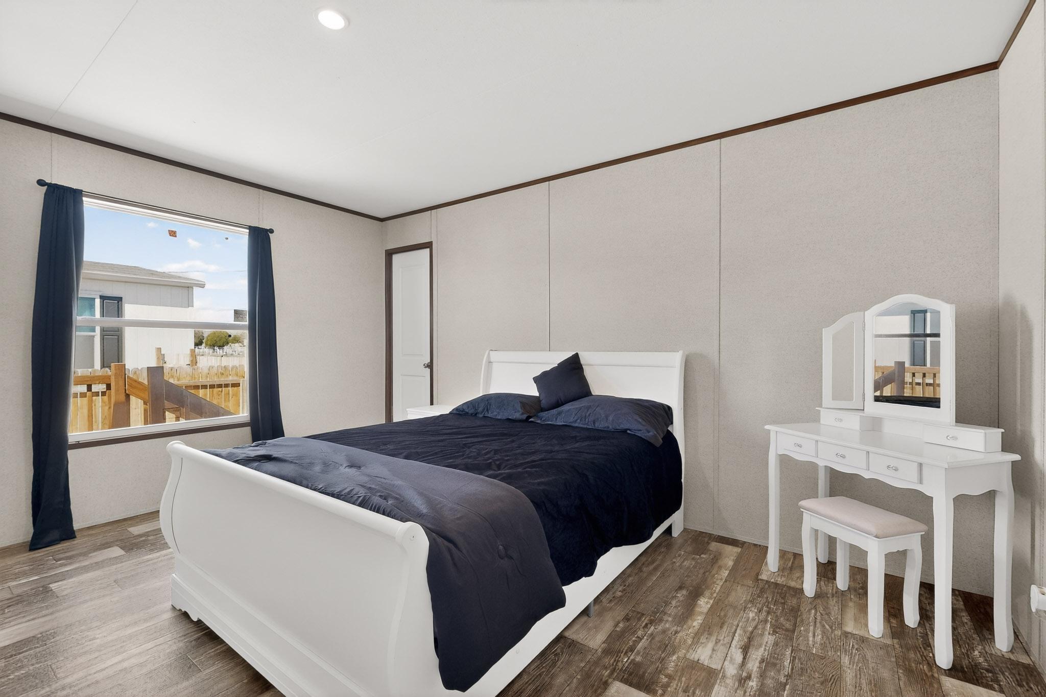 1117 W Delgado Avenue