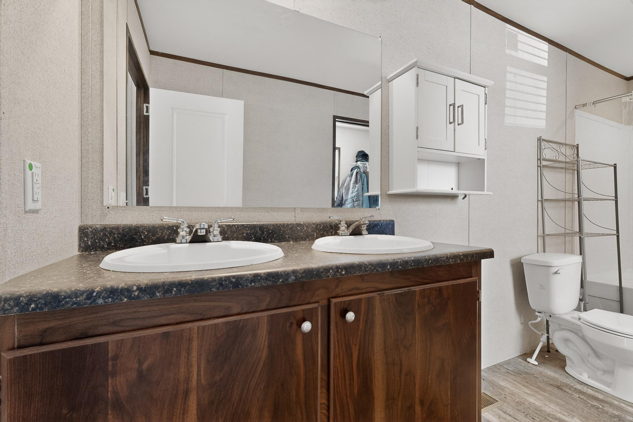 1117 W Delgado Avenue