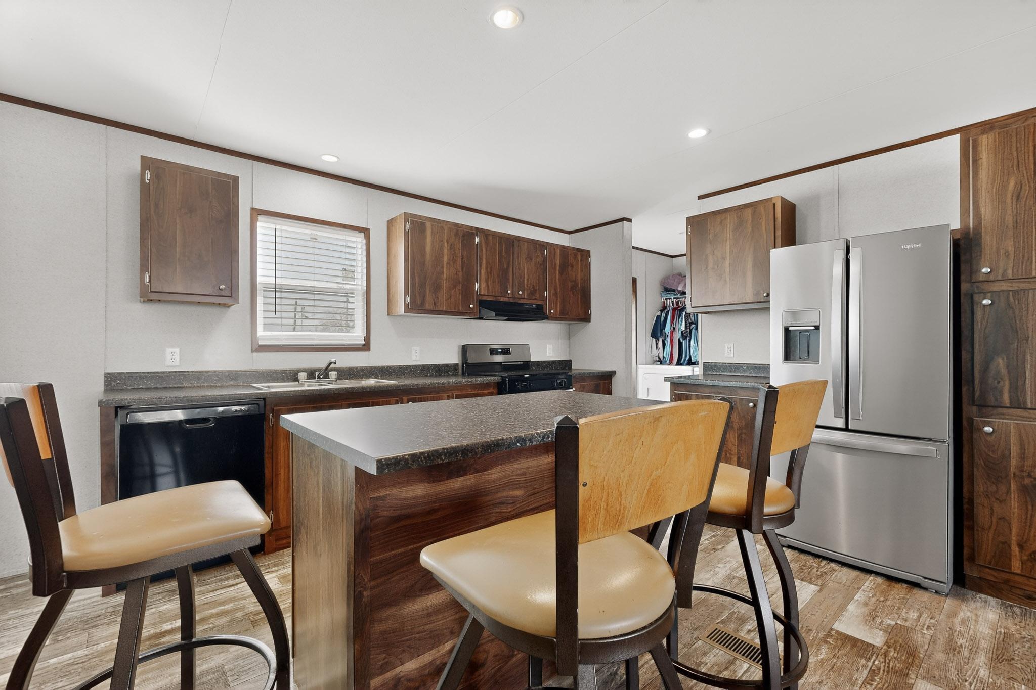 1117 W Delgado Avenue