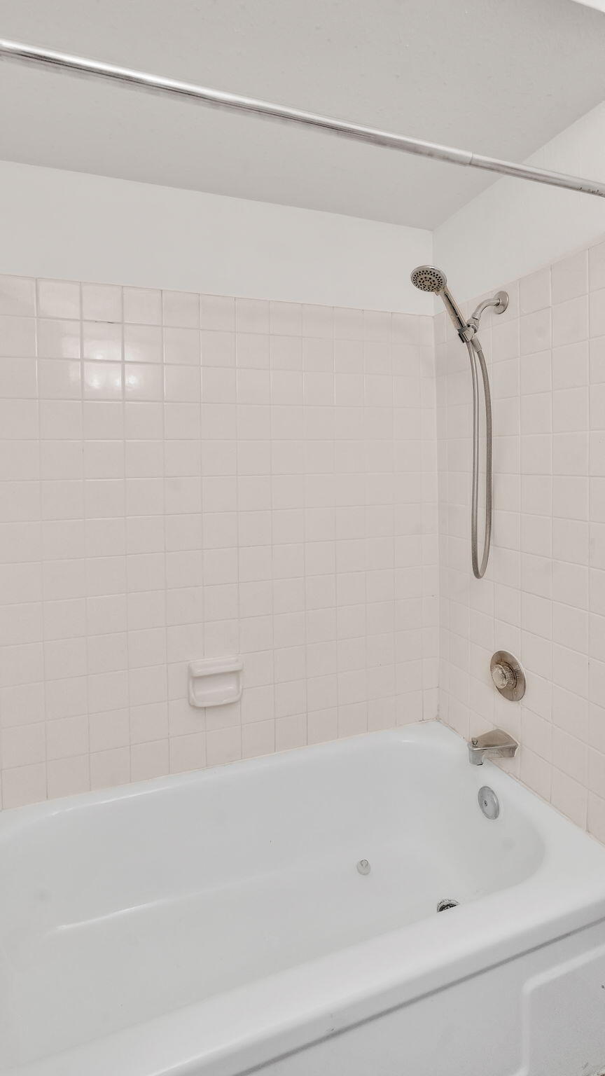 3857 Montgomery Boulevard NE APT 1233