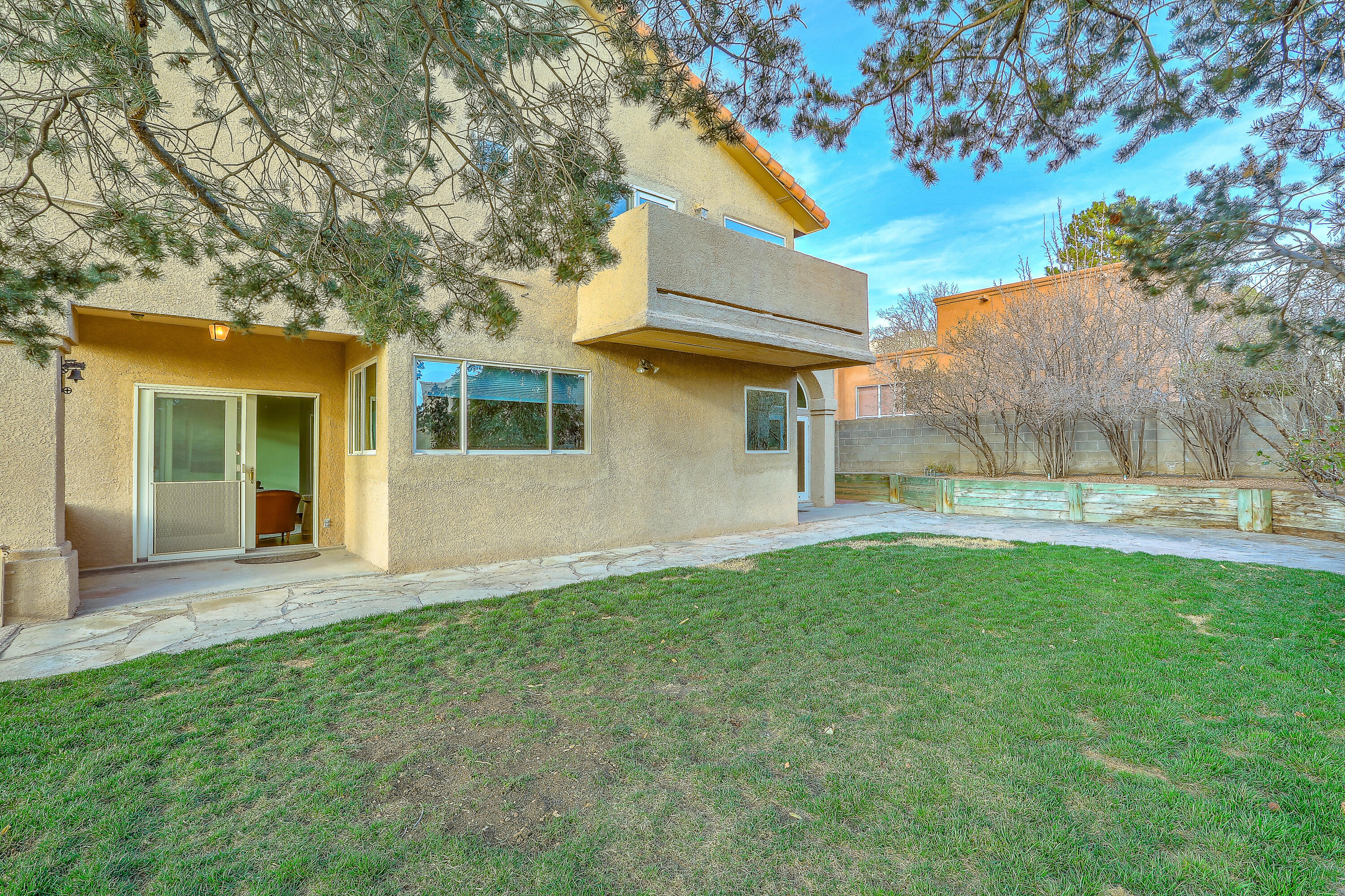 13400 Pinnacle Court NE