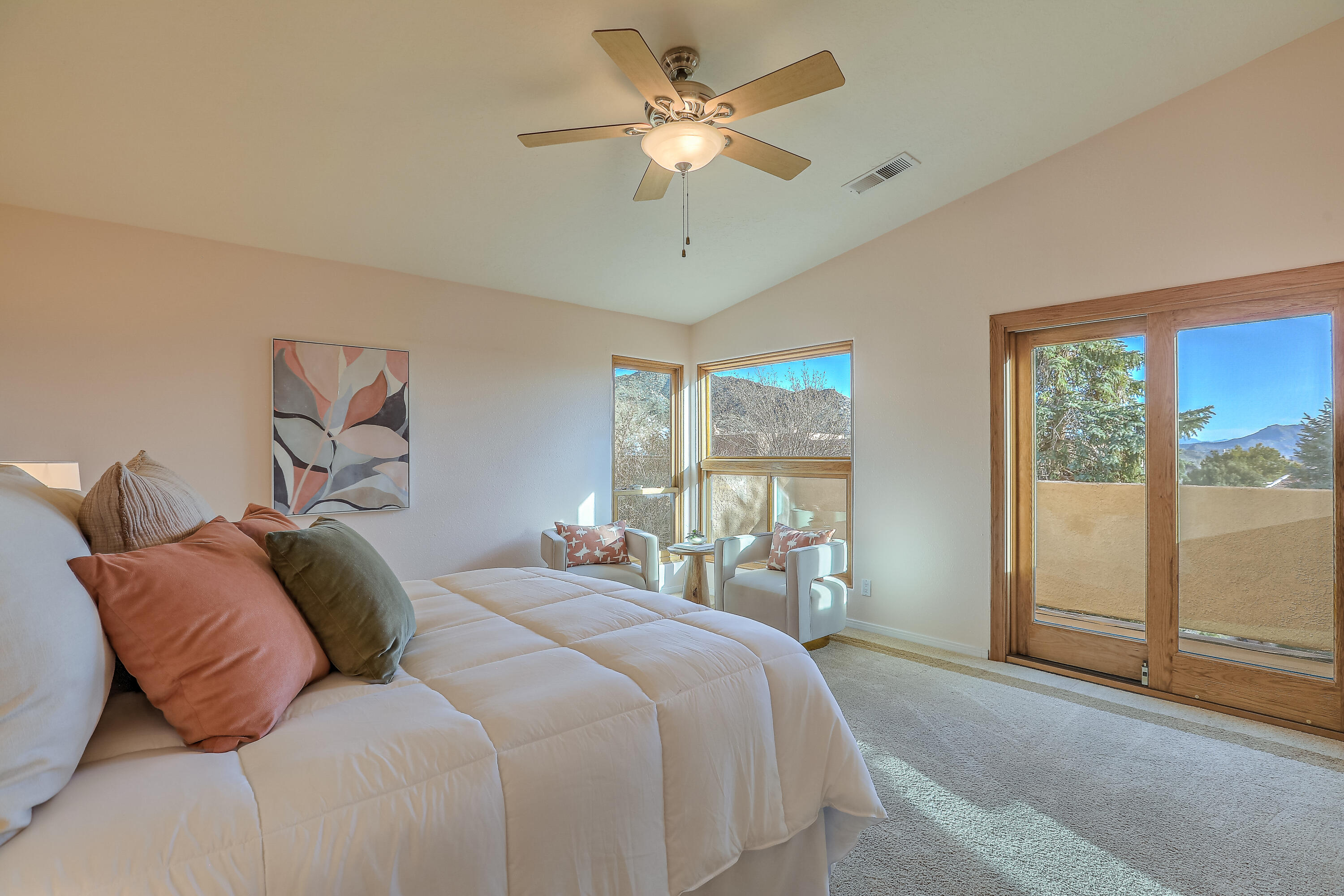 13400 Pinnacle Court NE