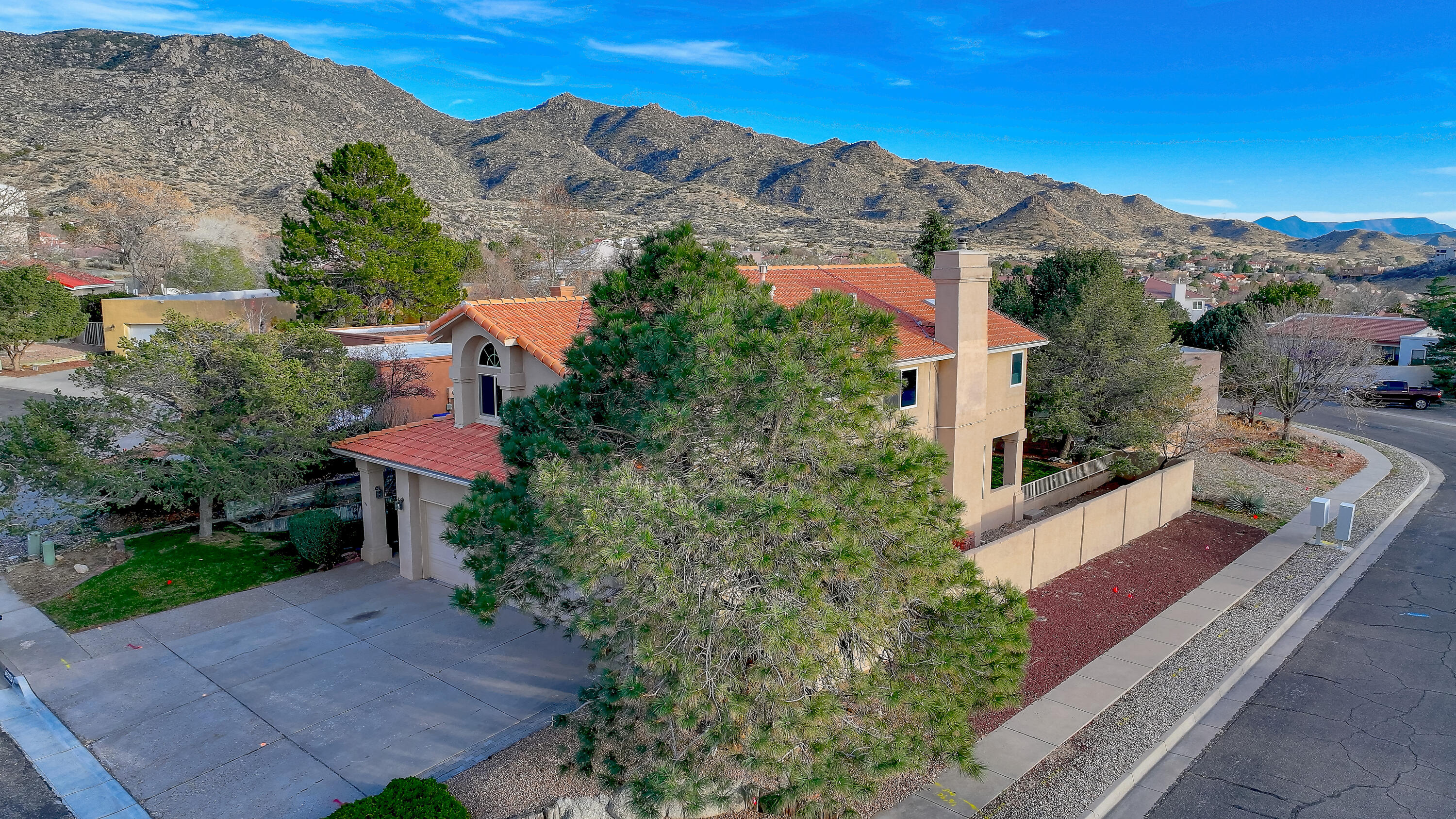 13400 Pinnacle Court NE