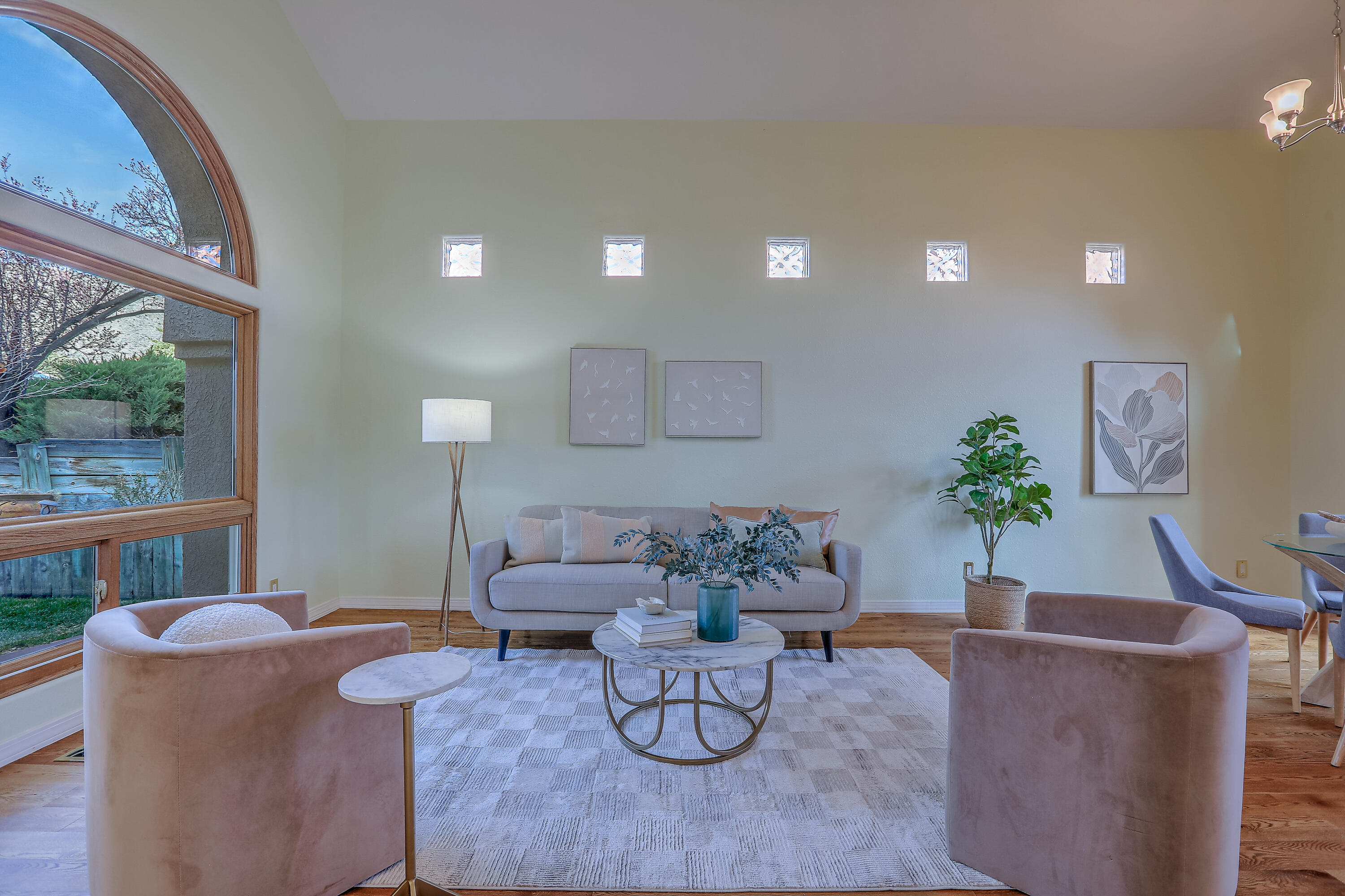 13400 Pinnacle Court NE