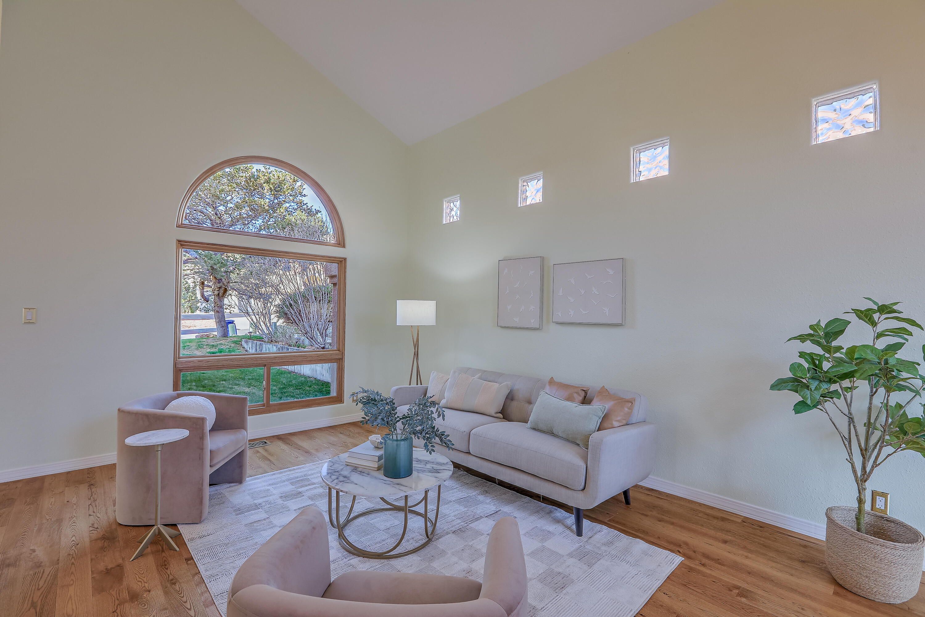 13400 Pinnacle Court NE