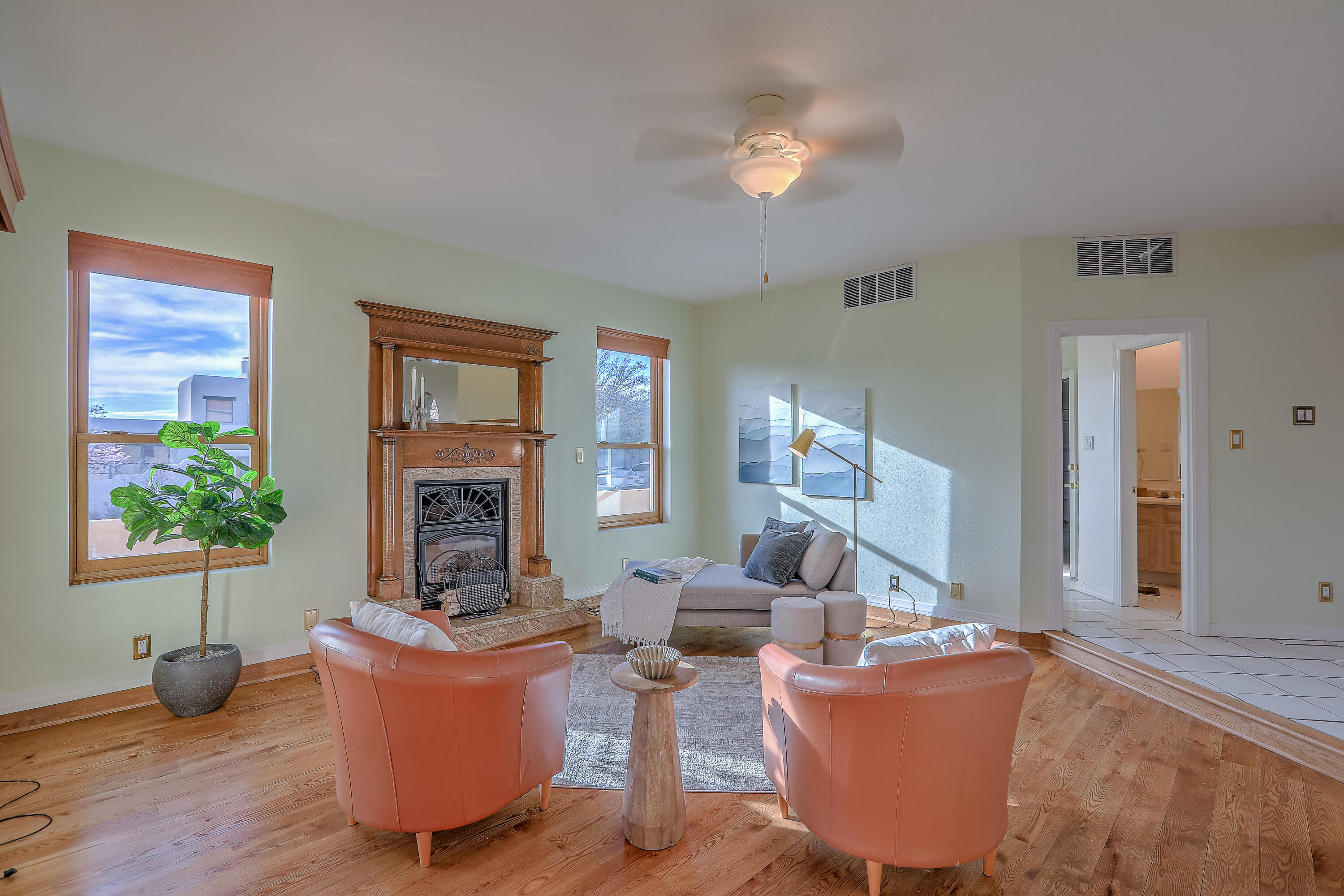 13400 Pinnacle Court NE