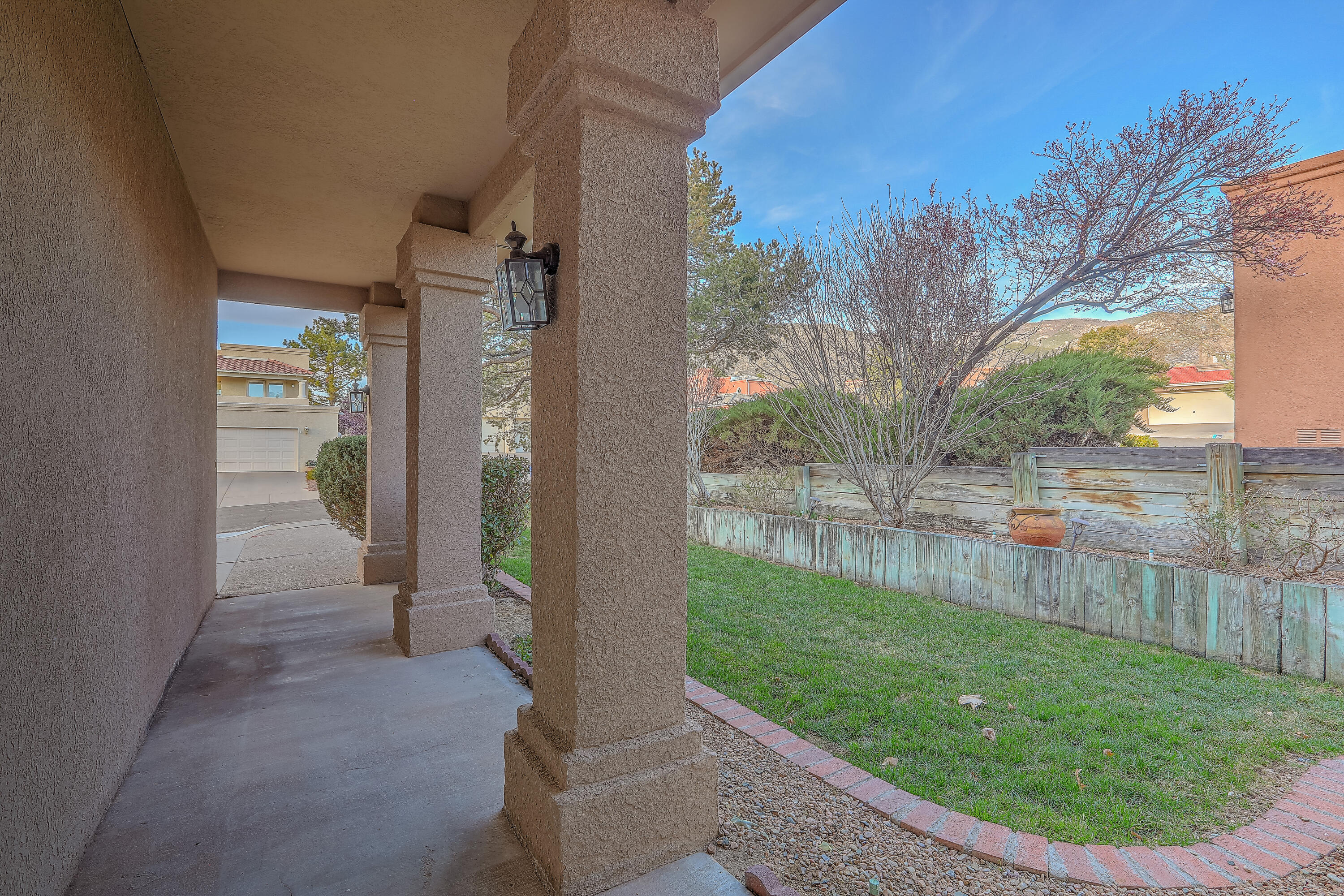 13400 Pinnacle Court NE