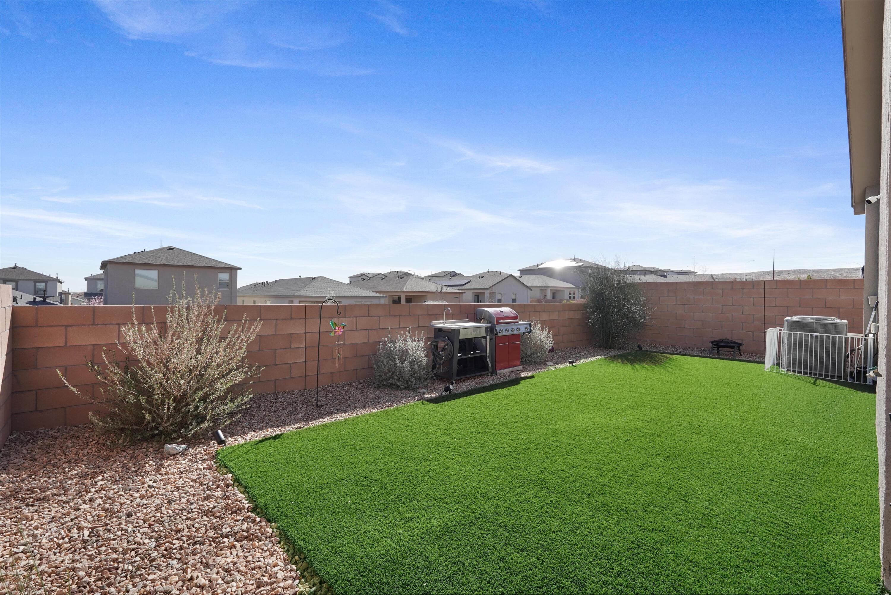 10708 Sabino Loop SW