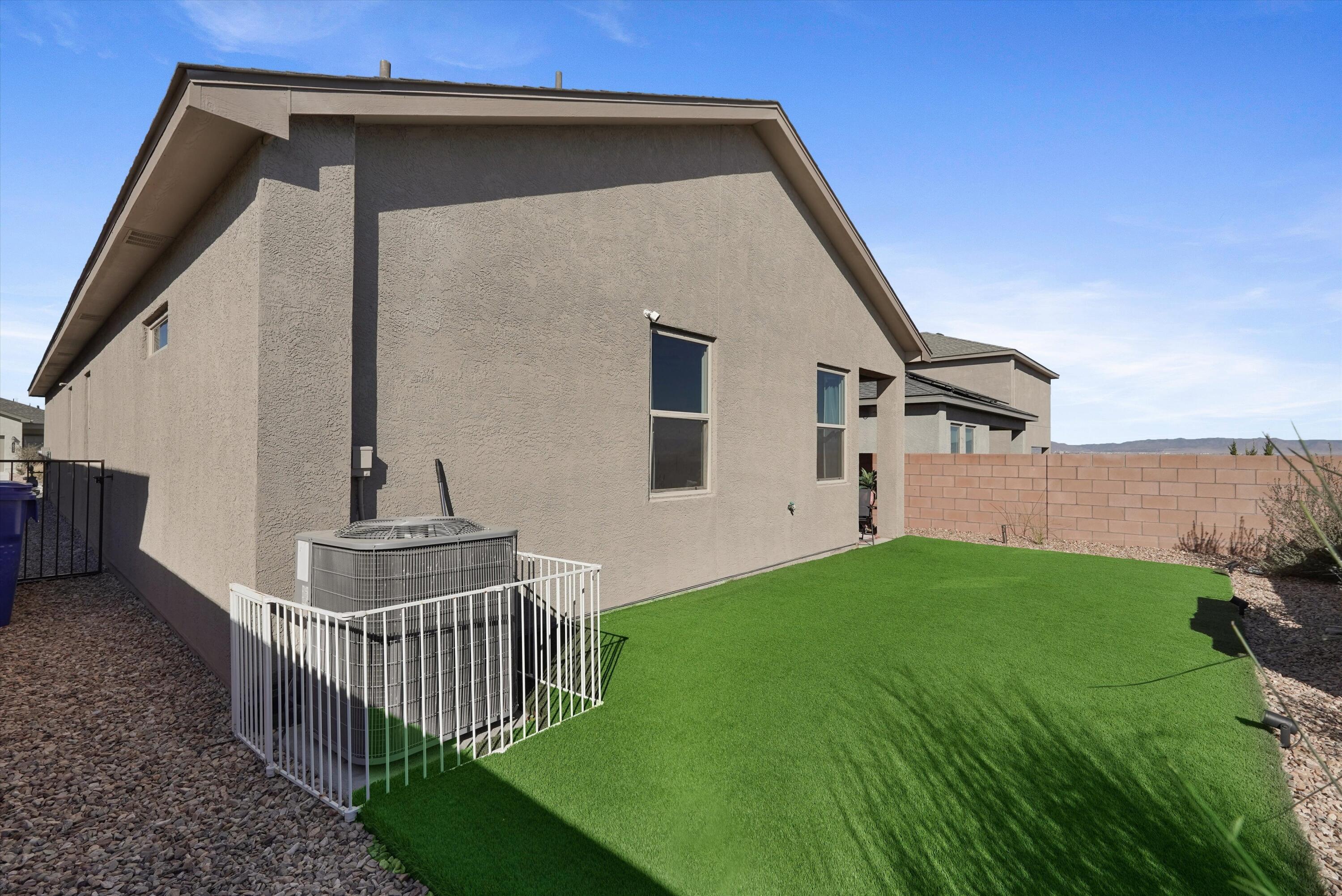 10708 Sabino Loop SW