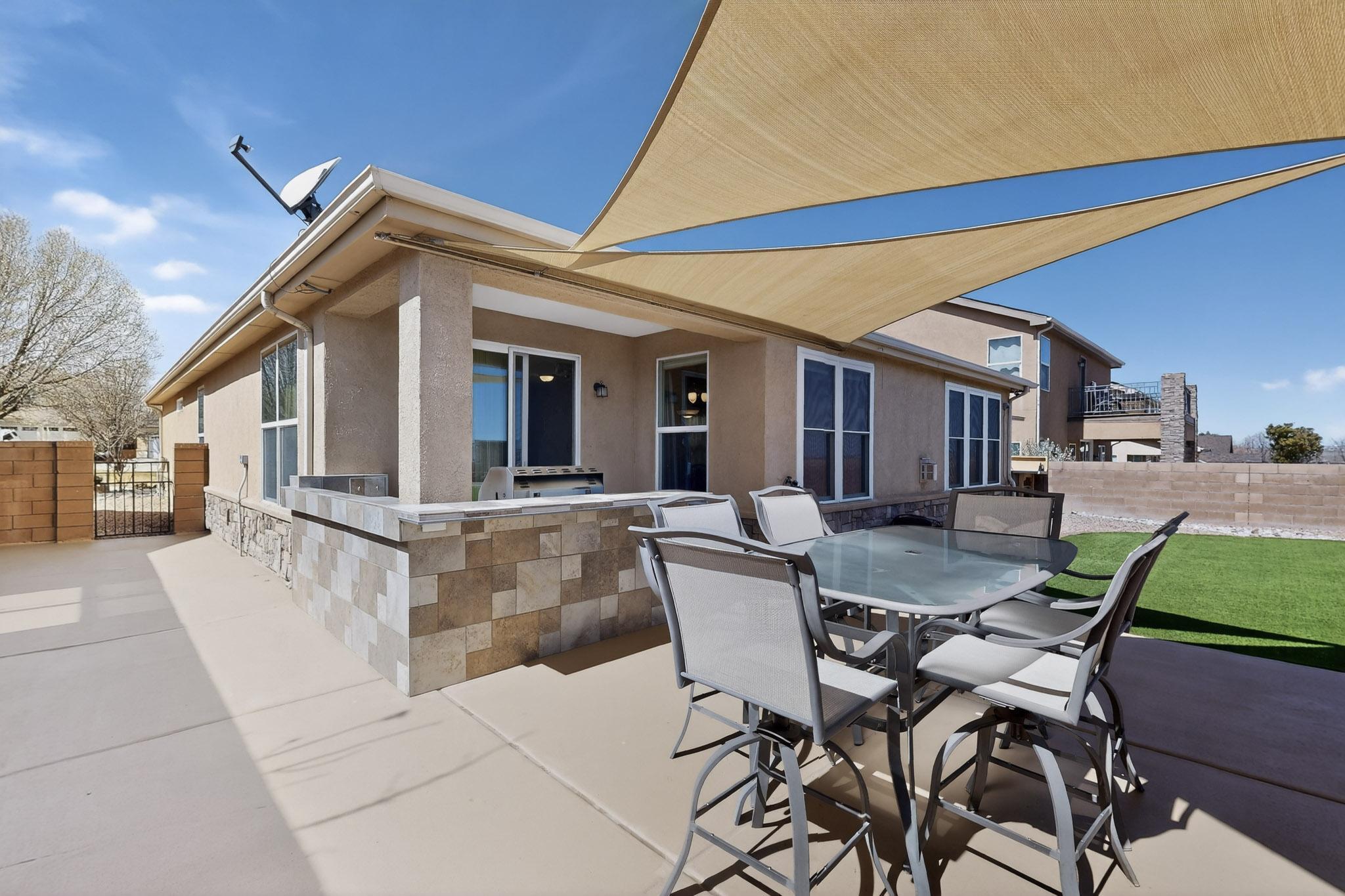 10200 Avenida Vista Sol NW